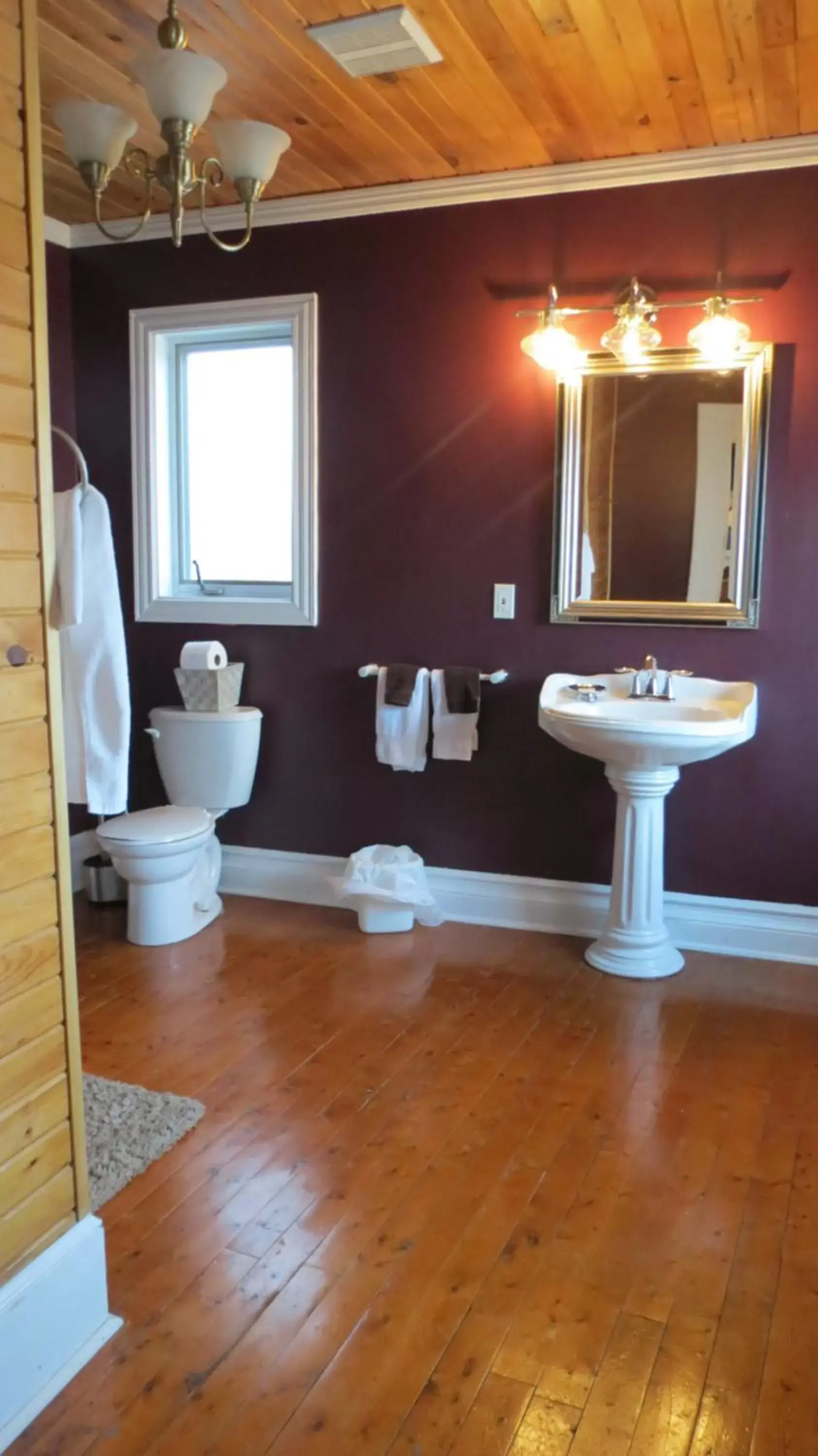 Bathroom in The Roses Heritage Inn