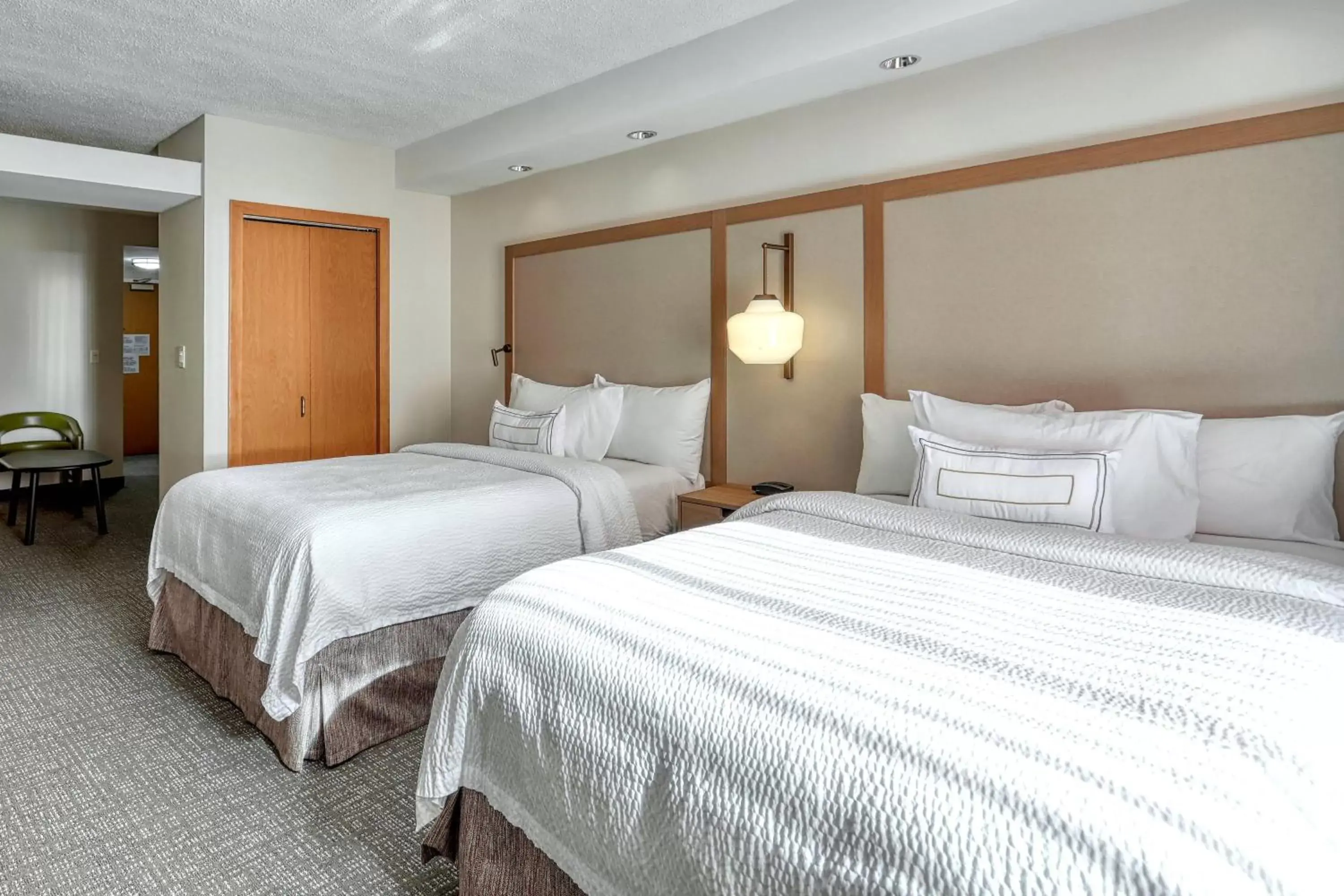 Bedroom, Bed in Fairfield Inn & Suites Woodbridge