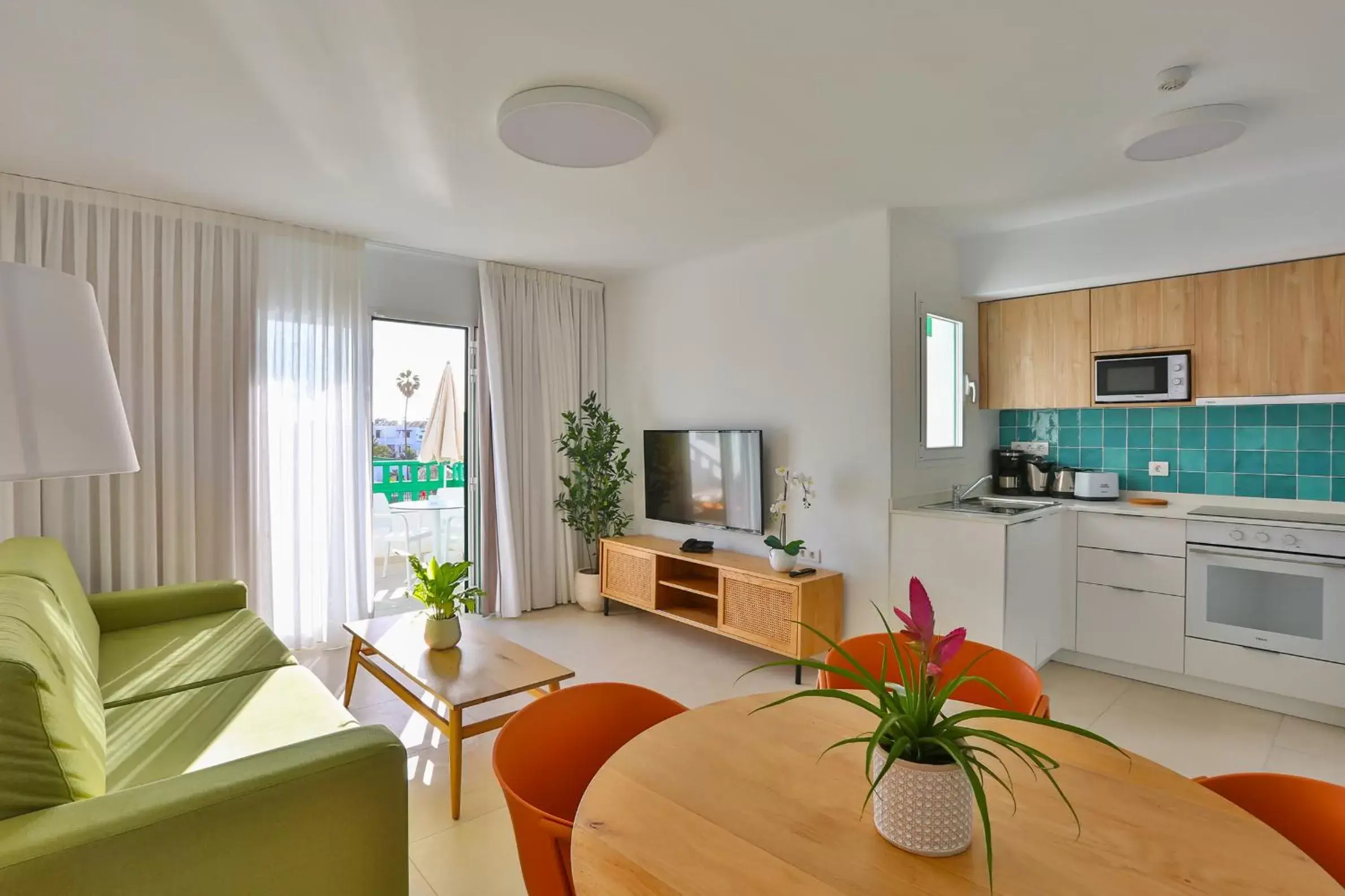 One-Bedroom Apartment (2 Adults) - single occupancy in Nazaret Apartments One-Bedroom Apartment (2 Adults) - single occupancy in Nazaret Apartments