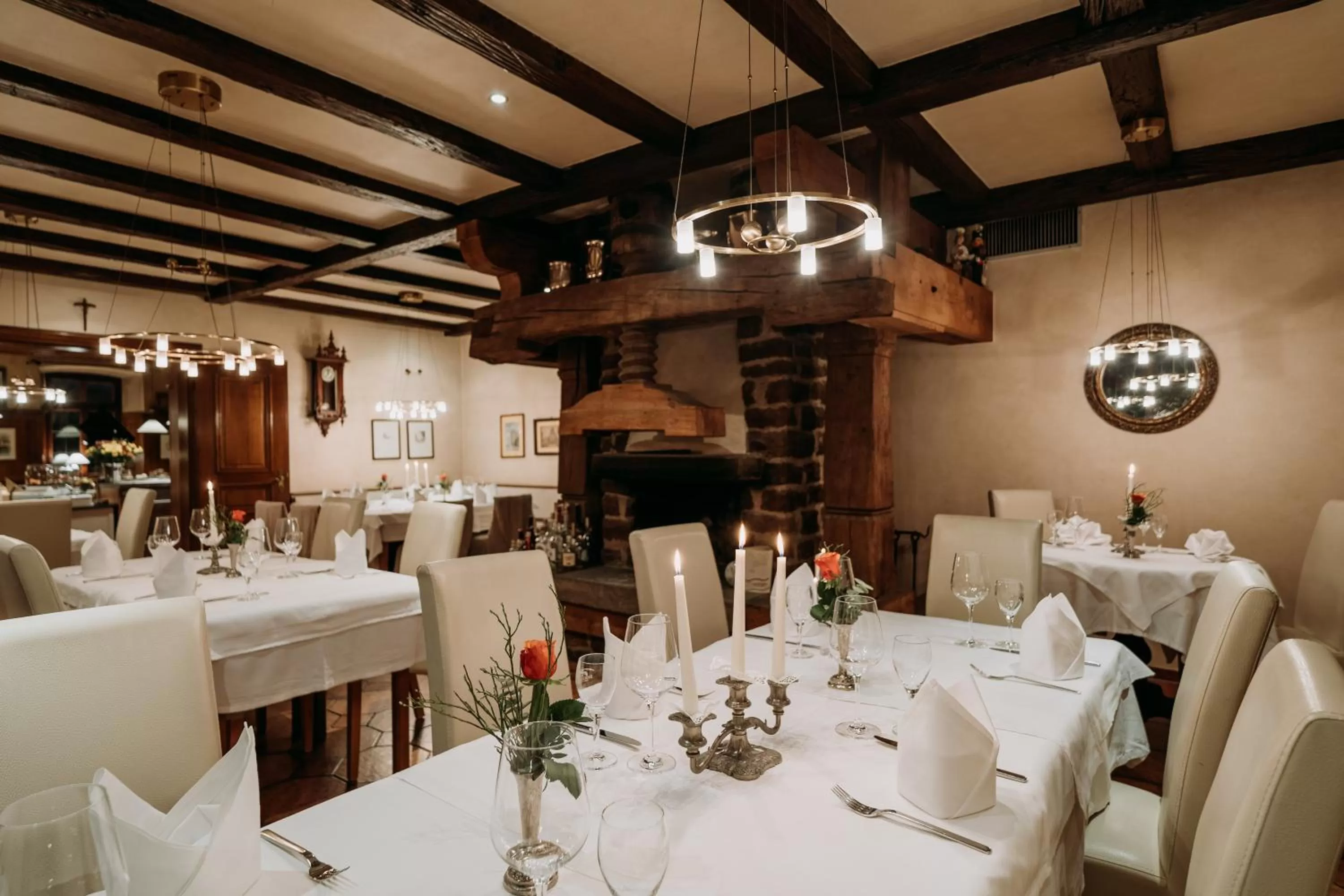 Restaurant/places to eat in Fränkischer Gasthof-Hotel zum Koppen