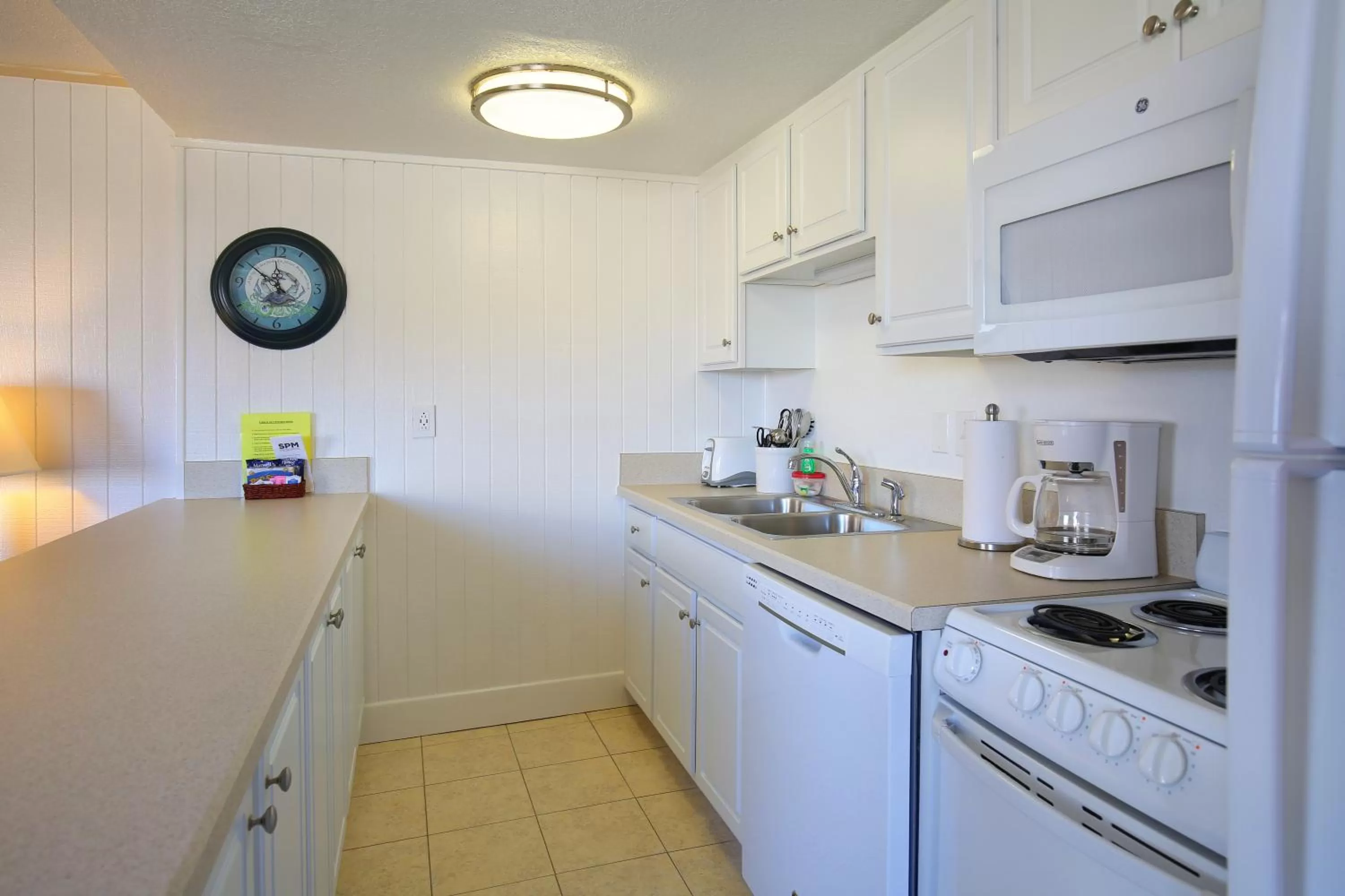 Kitchen or kitchenette in Outer Banks Beach Club