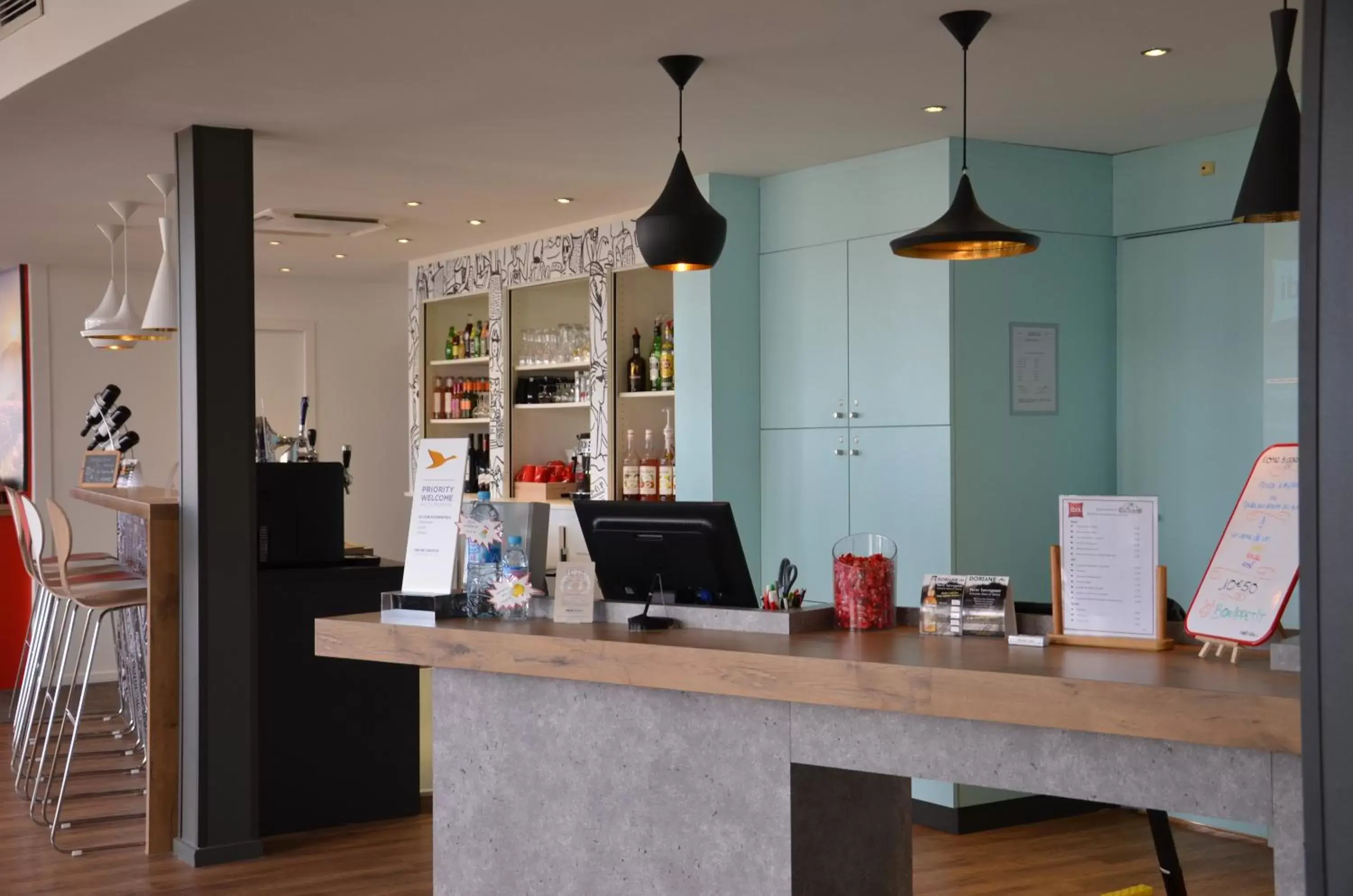 Lobby or reception in ibis Issoire Lobby or reception in ibis Issoire
