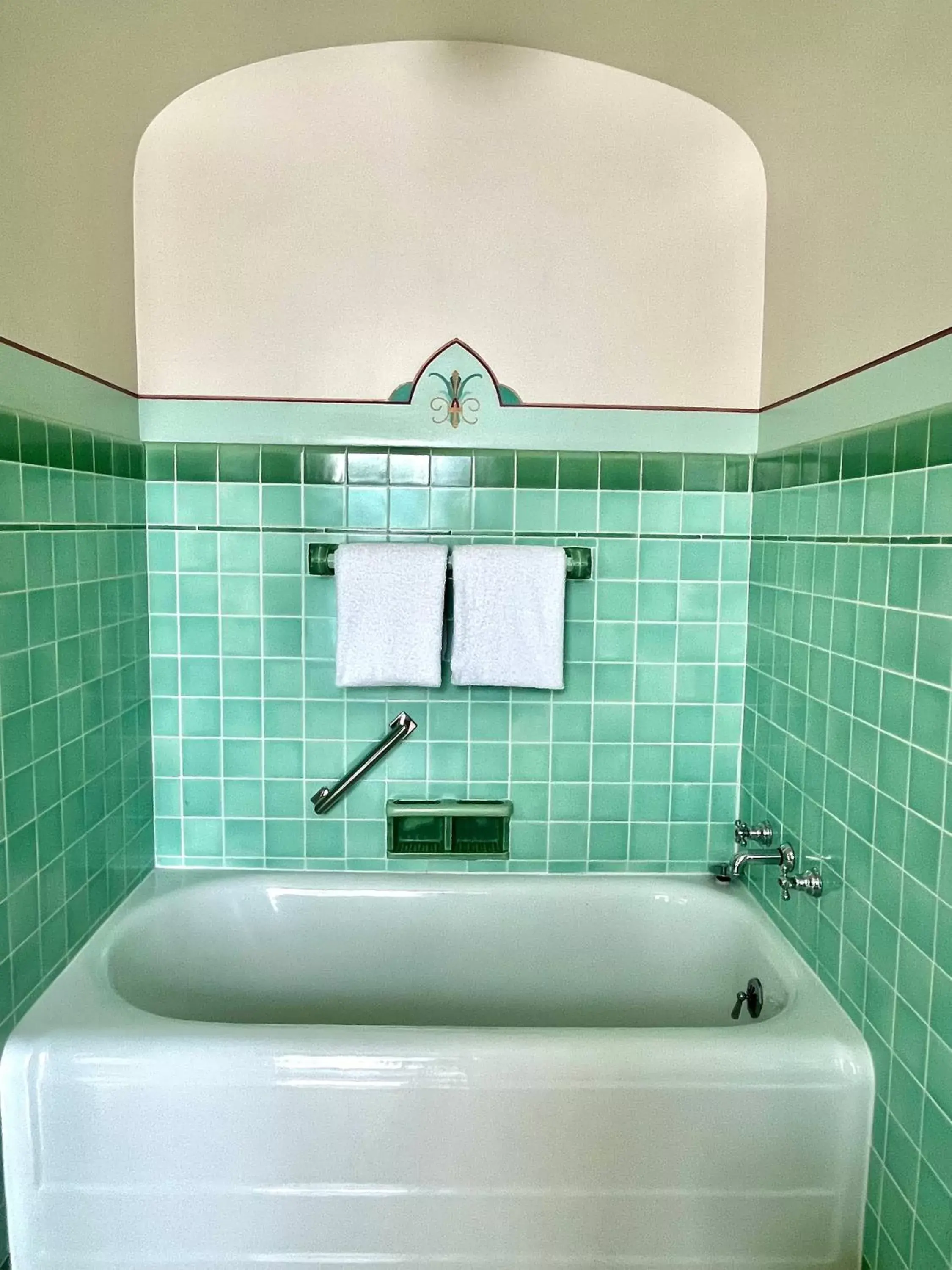 Bathroom in Hotel Manoir D'Auteuil