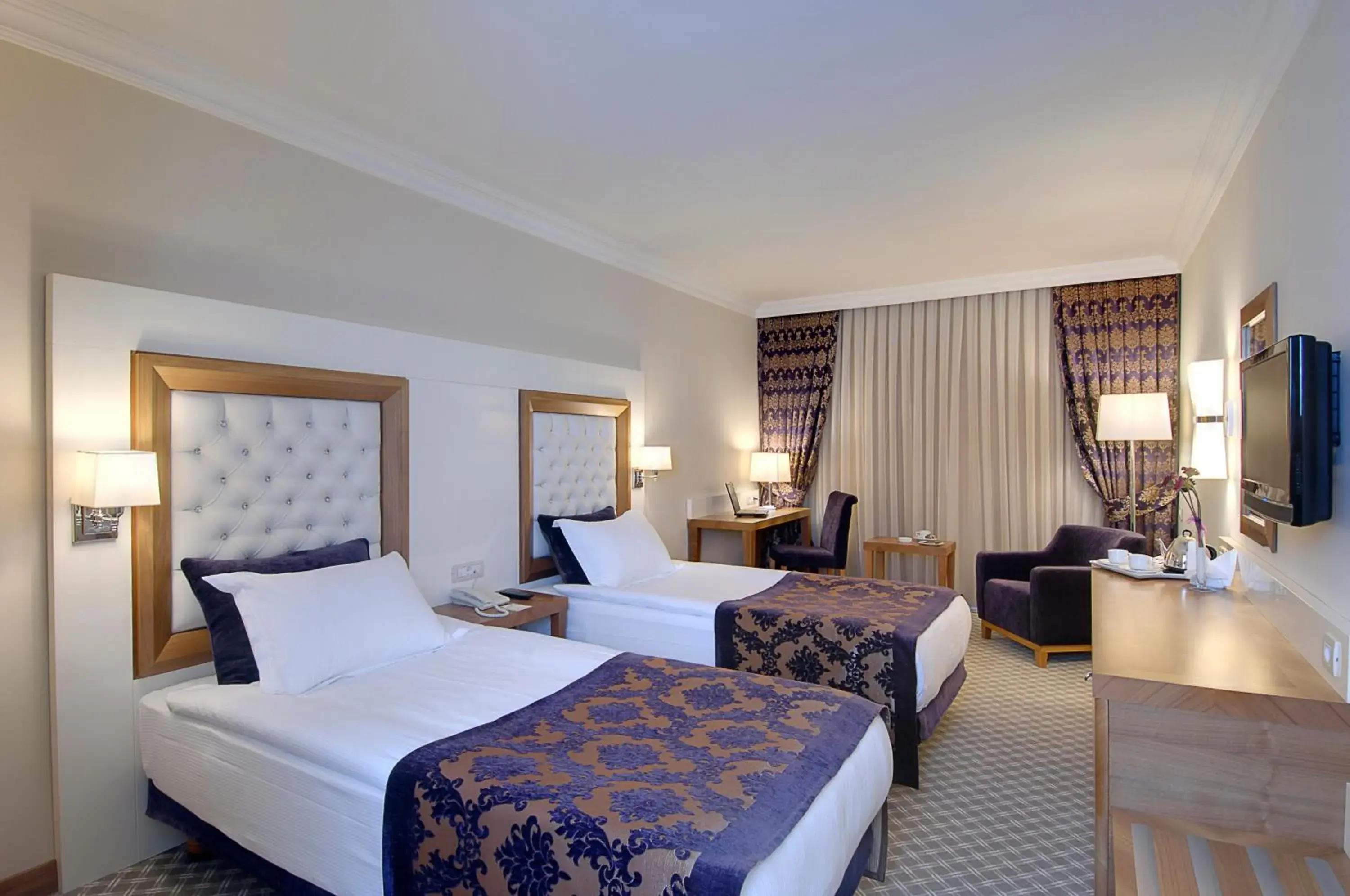 Bed, Room Photo in Tugcu Hotel Select