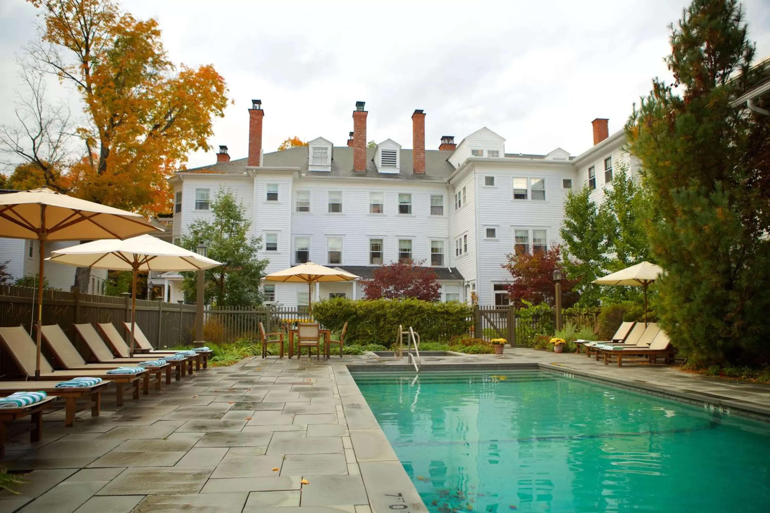 Swimming Pool in The Red Lion Inn