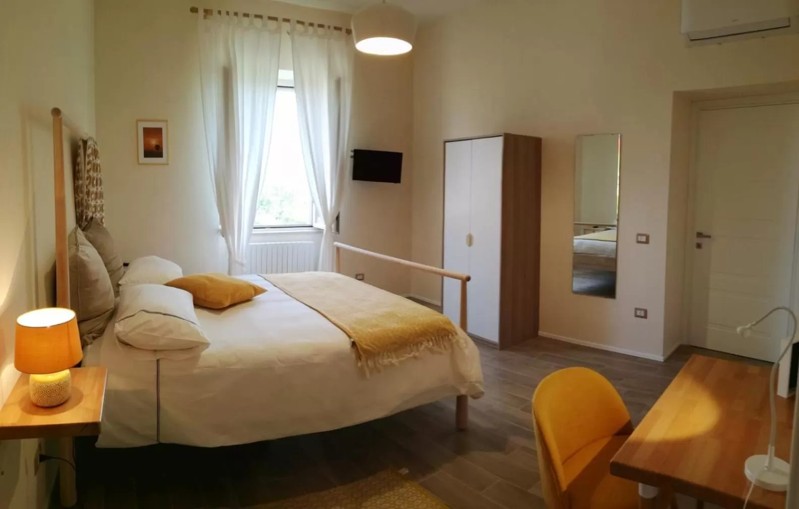 Double Room with Private Bathroom in Le Fontanelle B&B