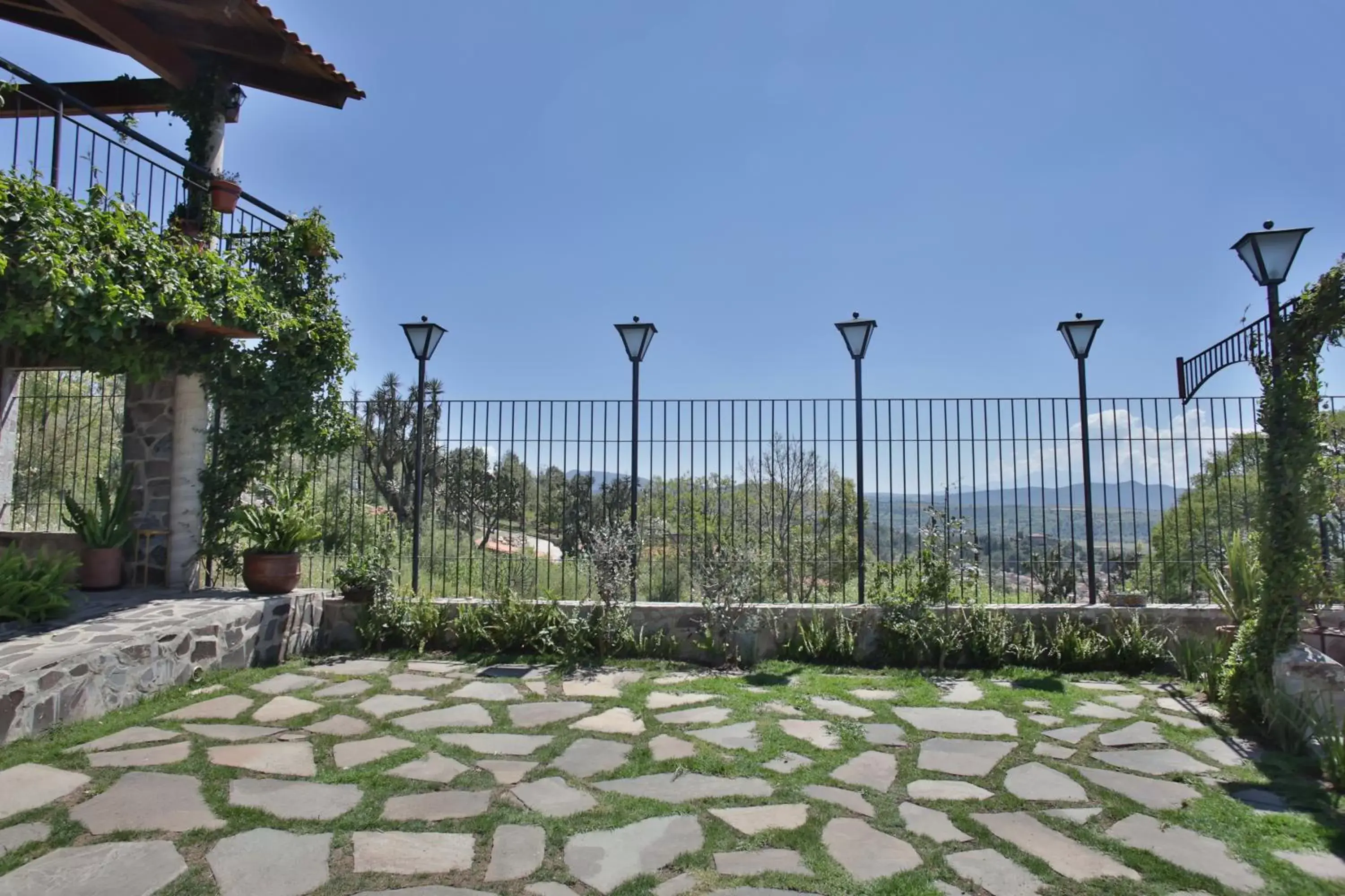 Facade/entrance in Hotel Villa Cassis