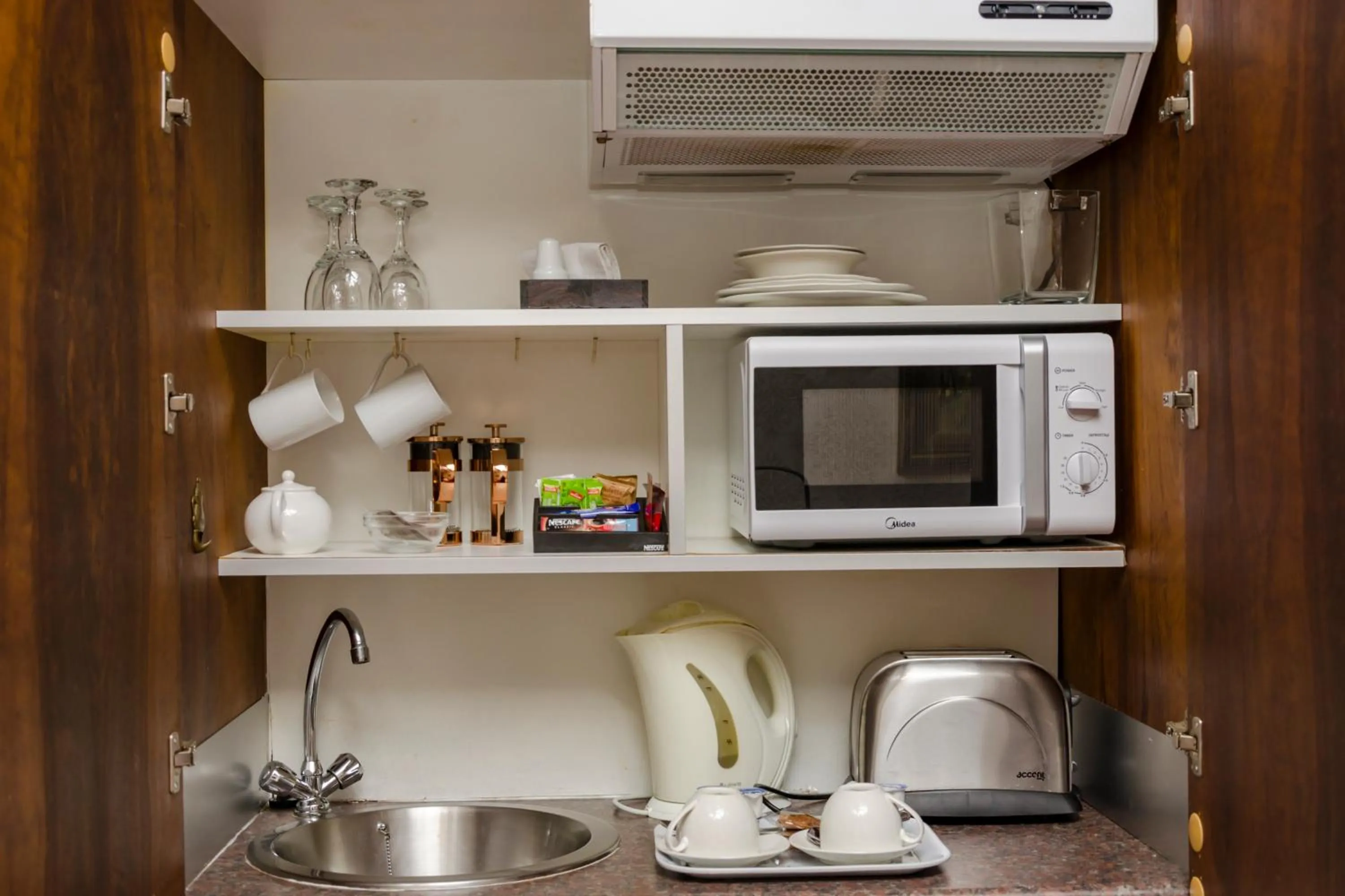 Coffee/tea facilities in Brighton Lodge - #Solar Energy #No Loadshedding