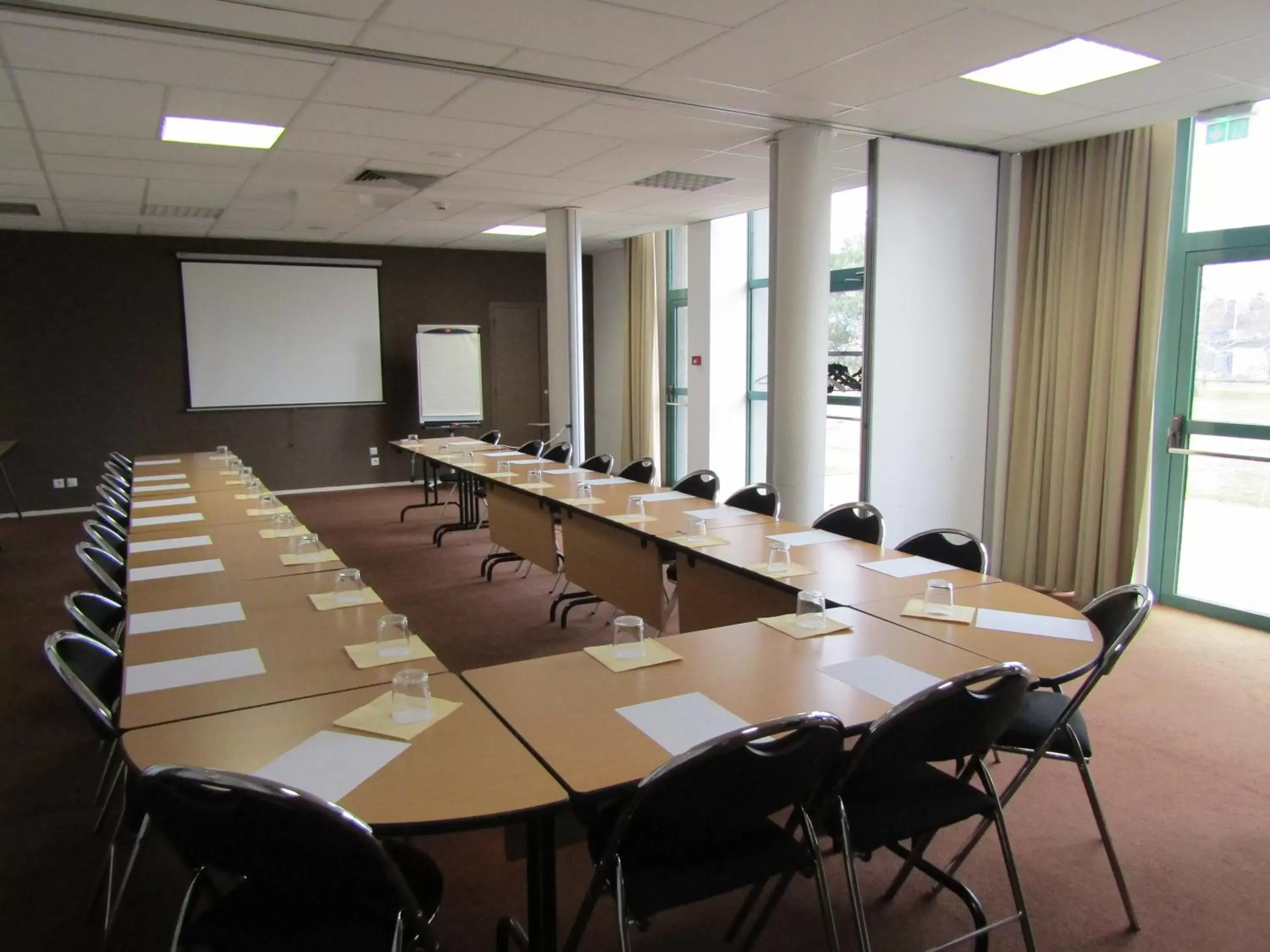 Business facilities in Comfort Hotel Aeroport Lyon St Exupery