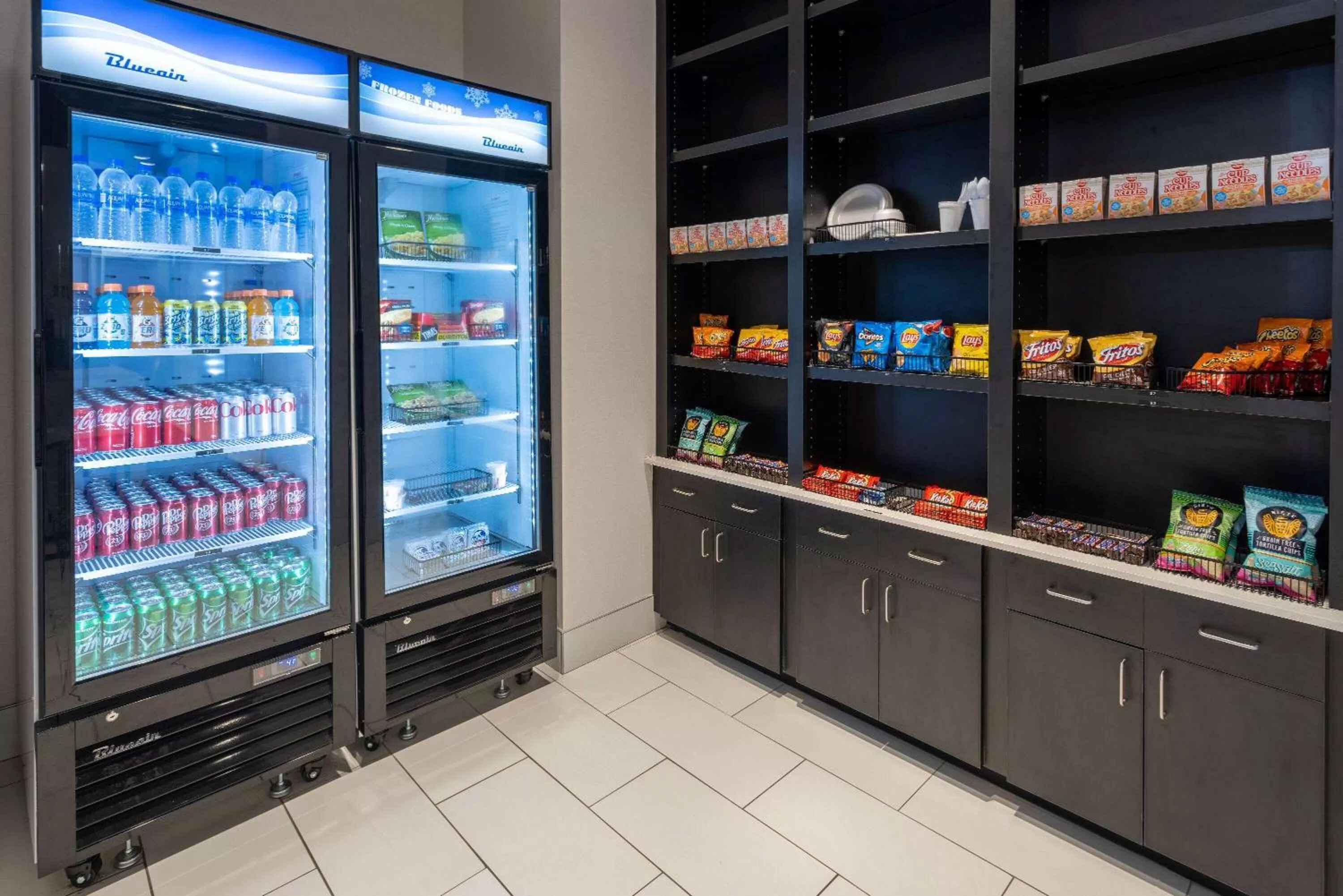 Food and drinks in La Quinta Inn & Suites by Wyndham Maricopa Copper Sky