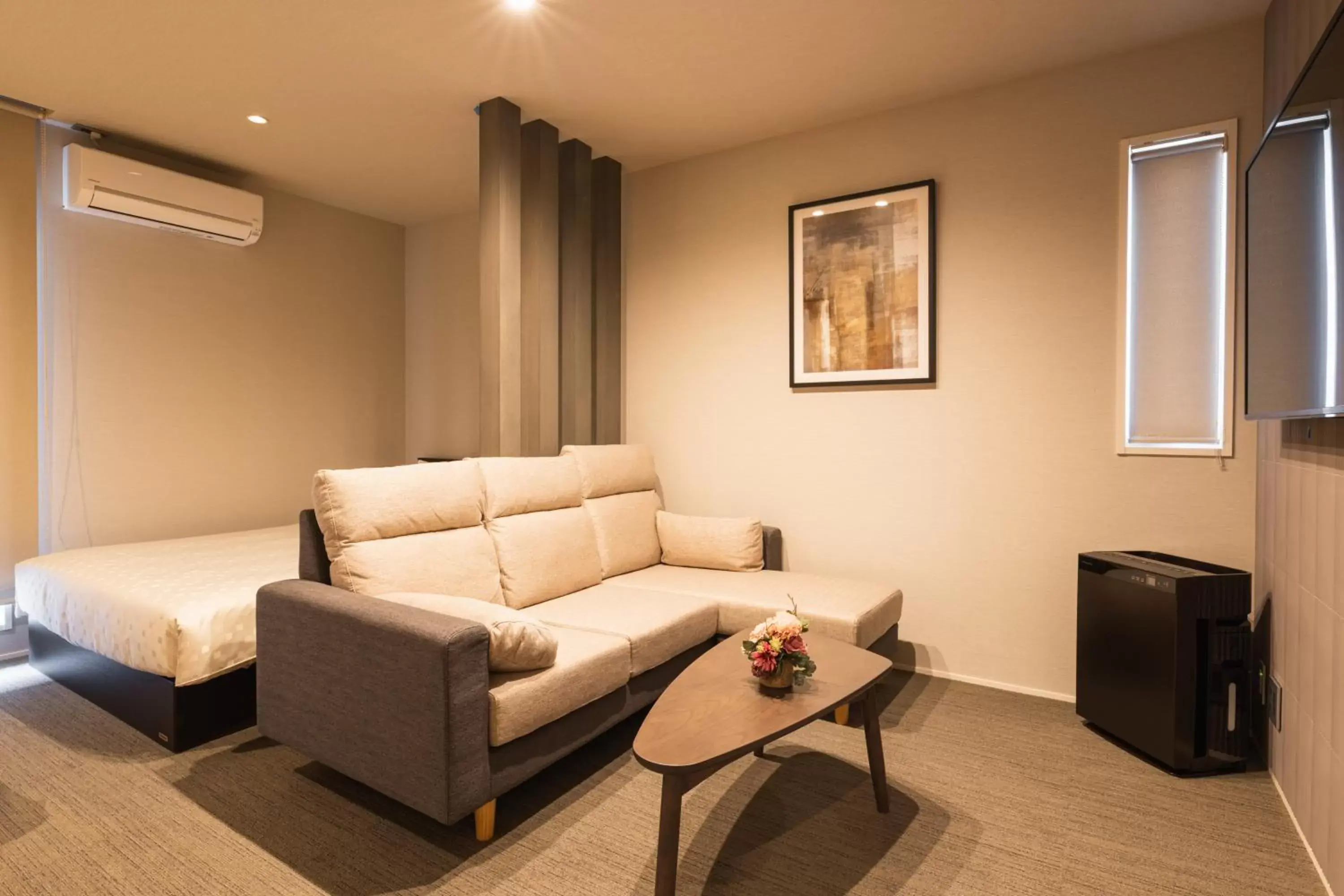 Photo of the whole room in GRAND BASE Hakata Naraya Photo of the whole room in GRAND BASE Hakata Naraya