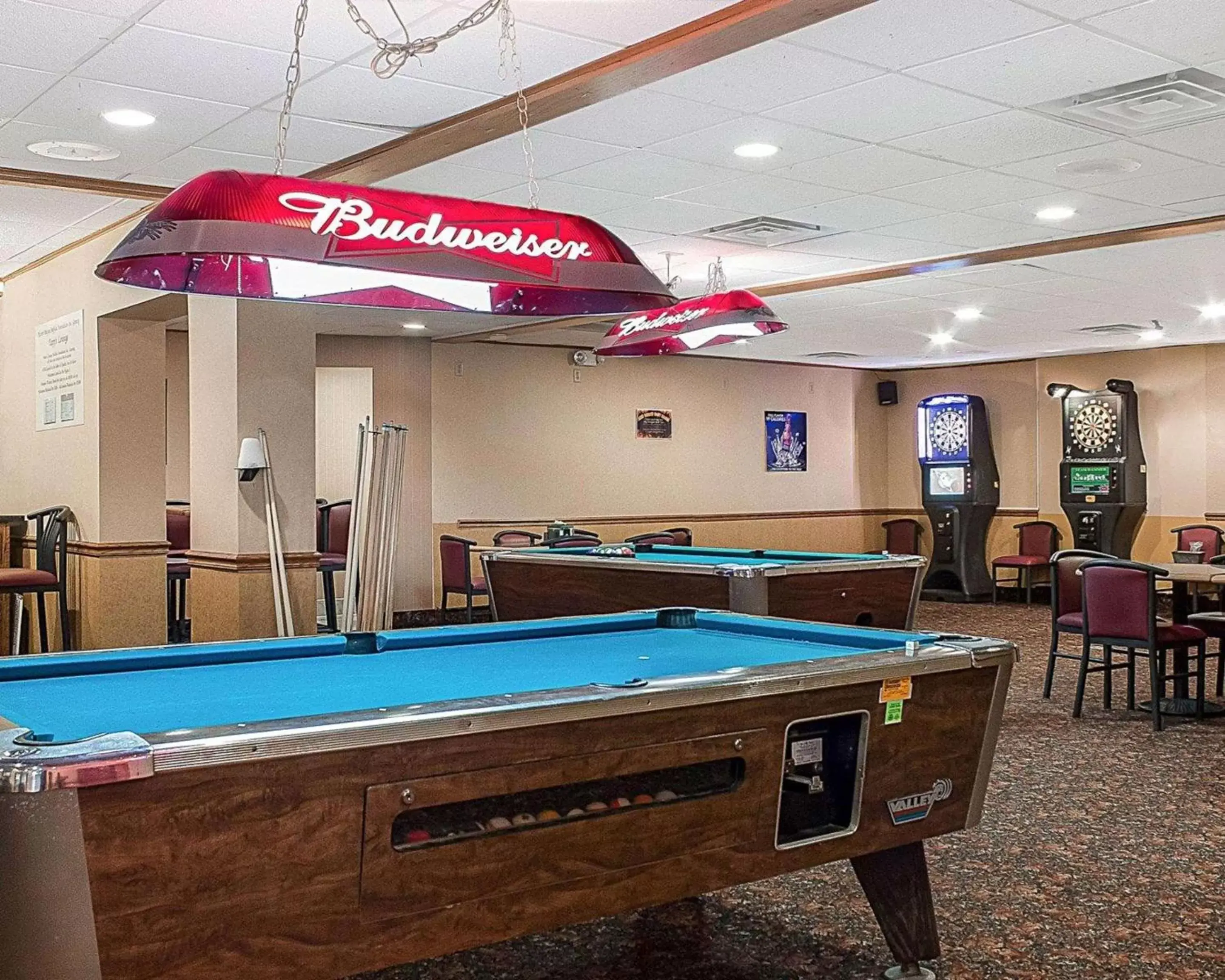 Restaurant/places to eat, Billiards in Quality Inn & Suites Conference Center and Water Park