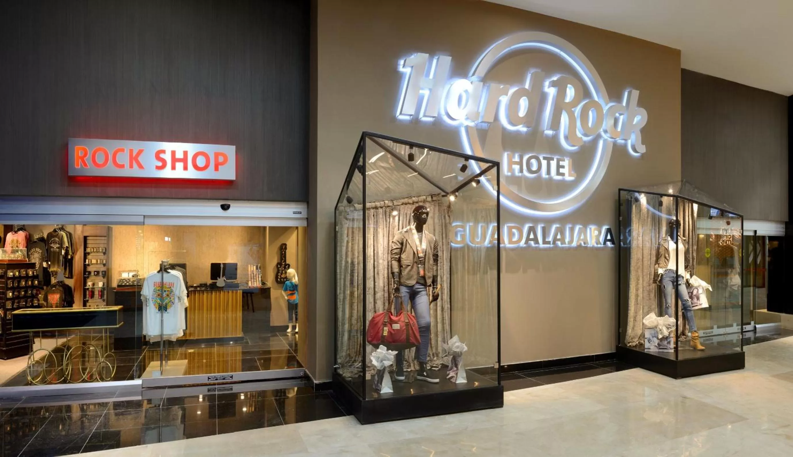 On-site shops in Hard Rock Hotel Guadalajara