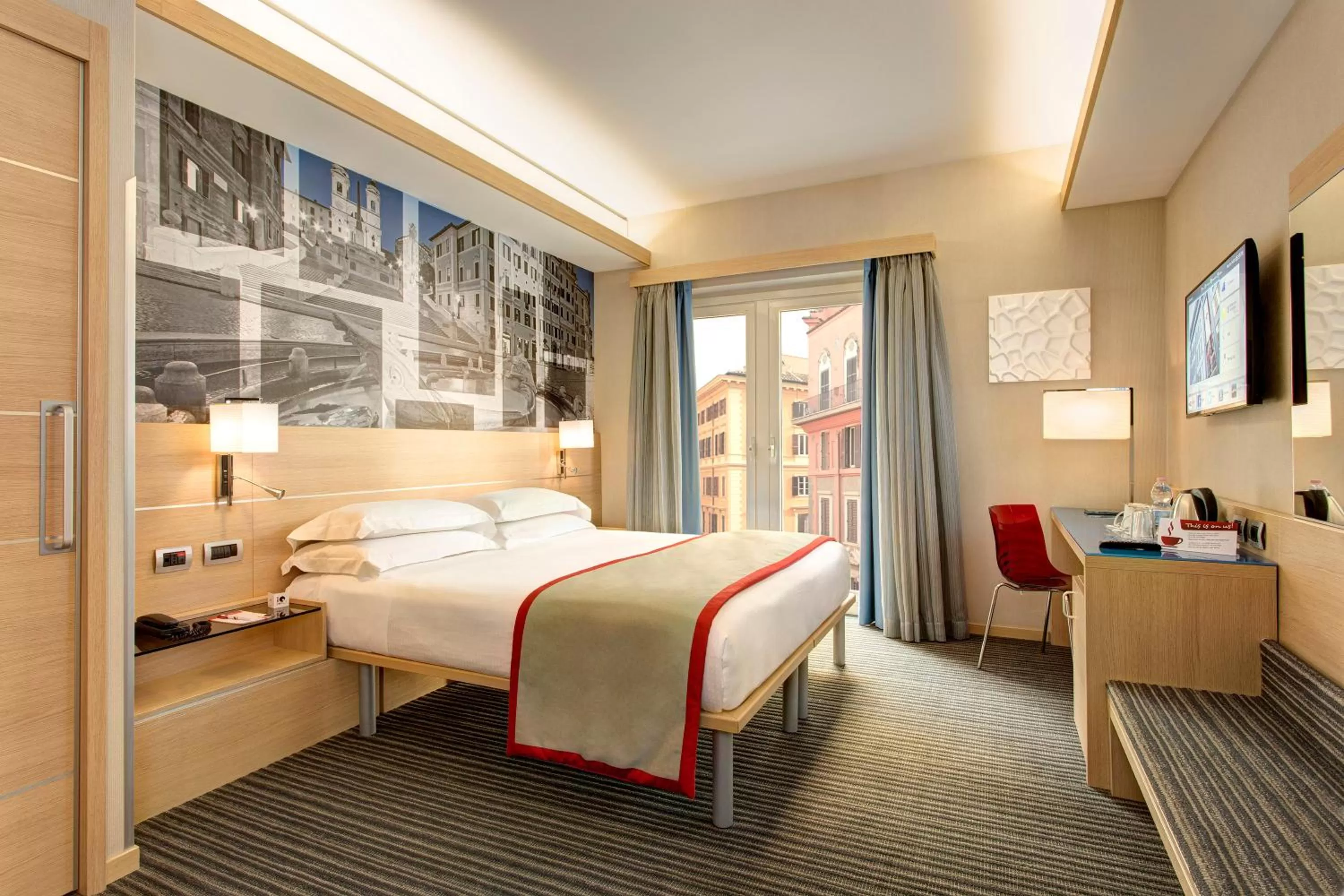 Bedroom, Bed in iQ Hotel Roma