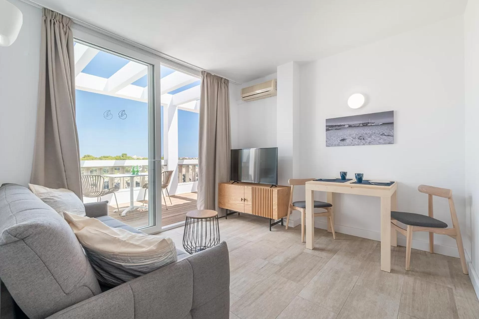 TV and multimedia in Orange Colom - Seaside Apartments