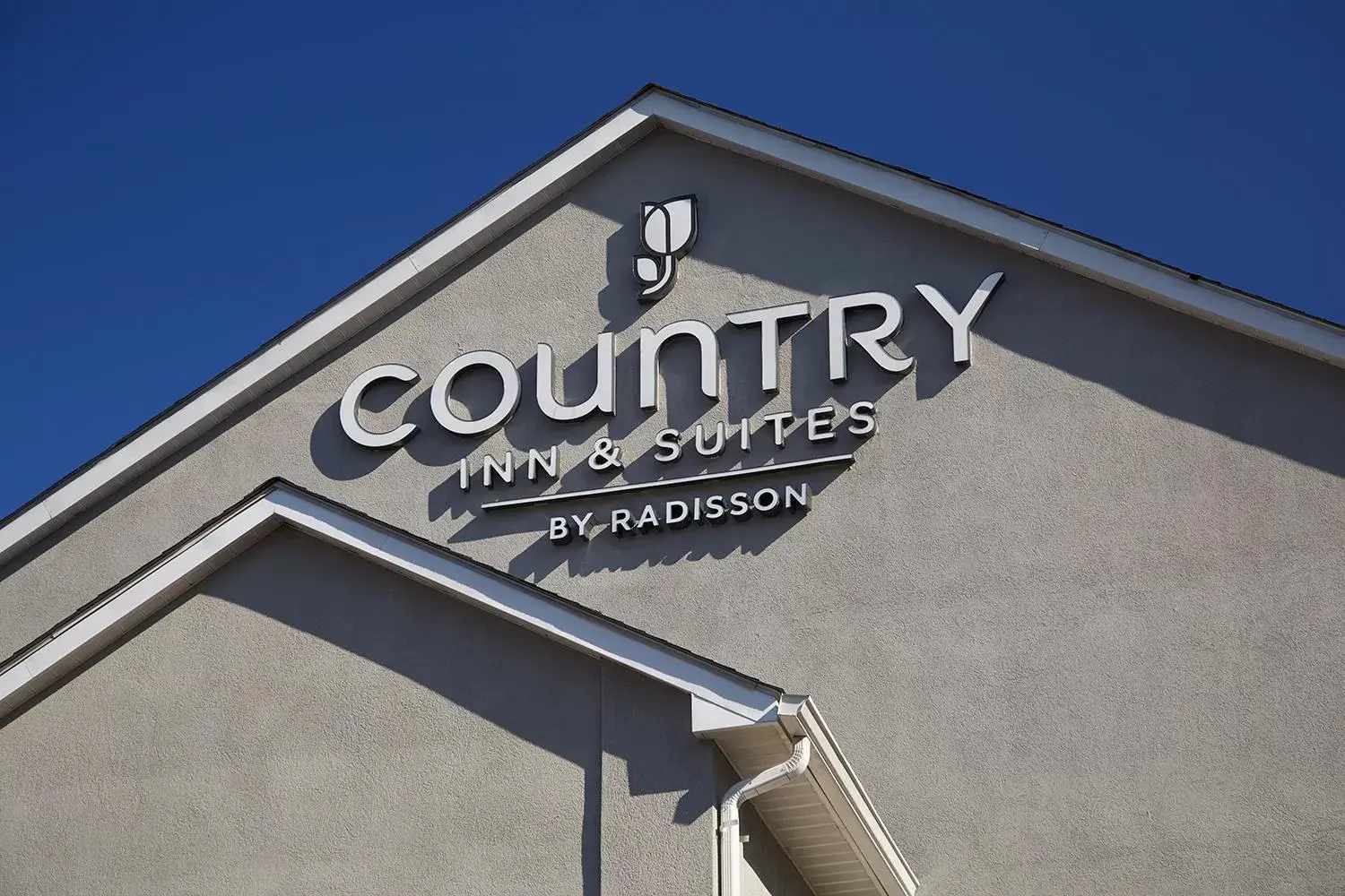 Property building, Property Logo/Sign in Country Inn & Suites by Radisson, Columbia Airport, SC