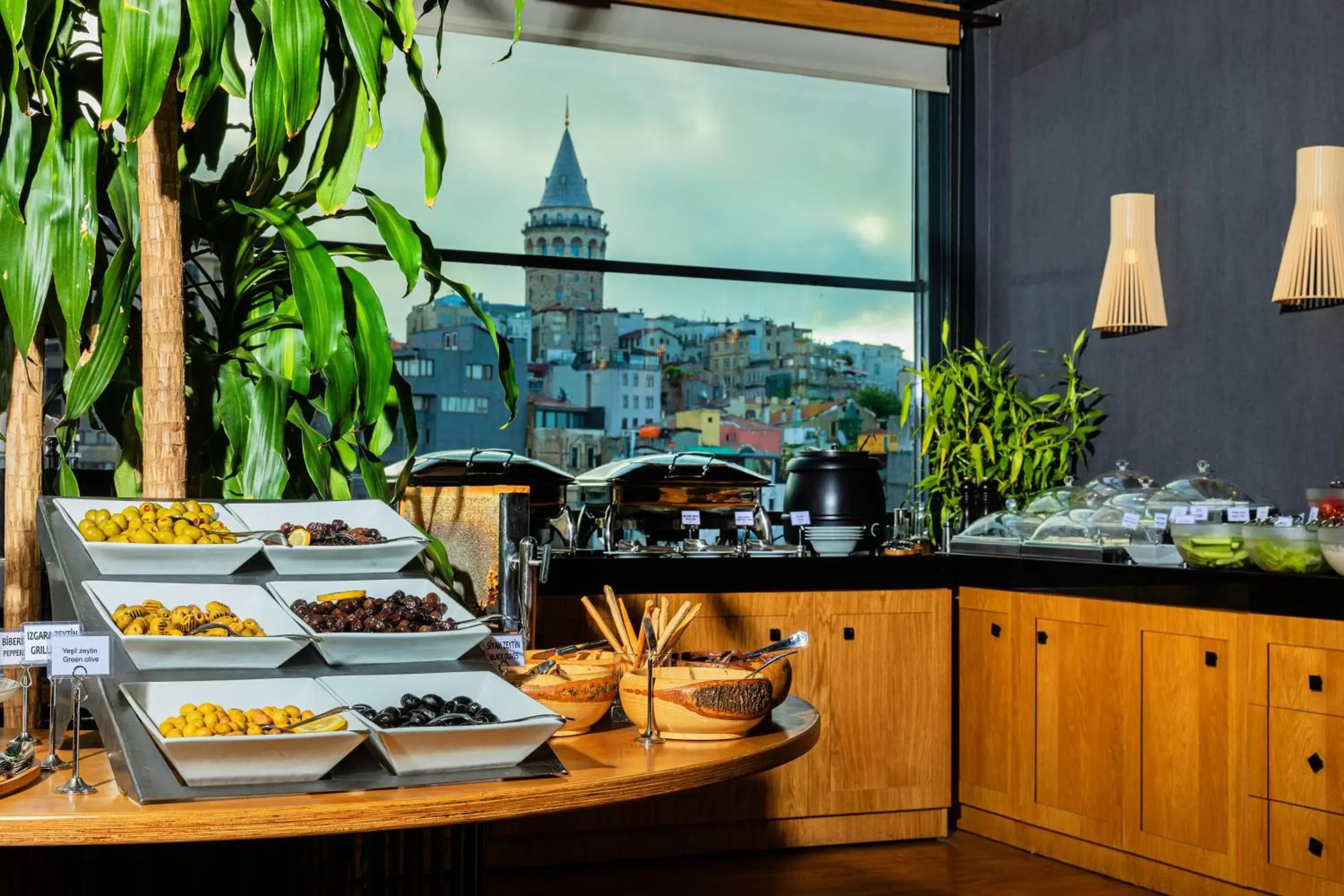 Restaurant/places to eat in The Halich Hotel Istanbul Karakoy - Special Category