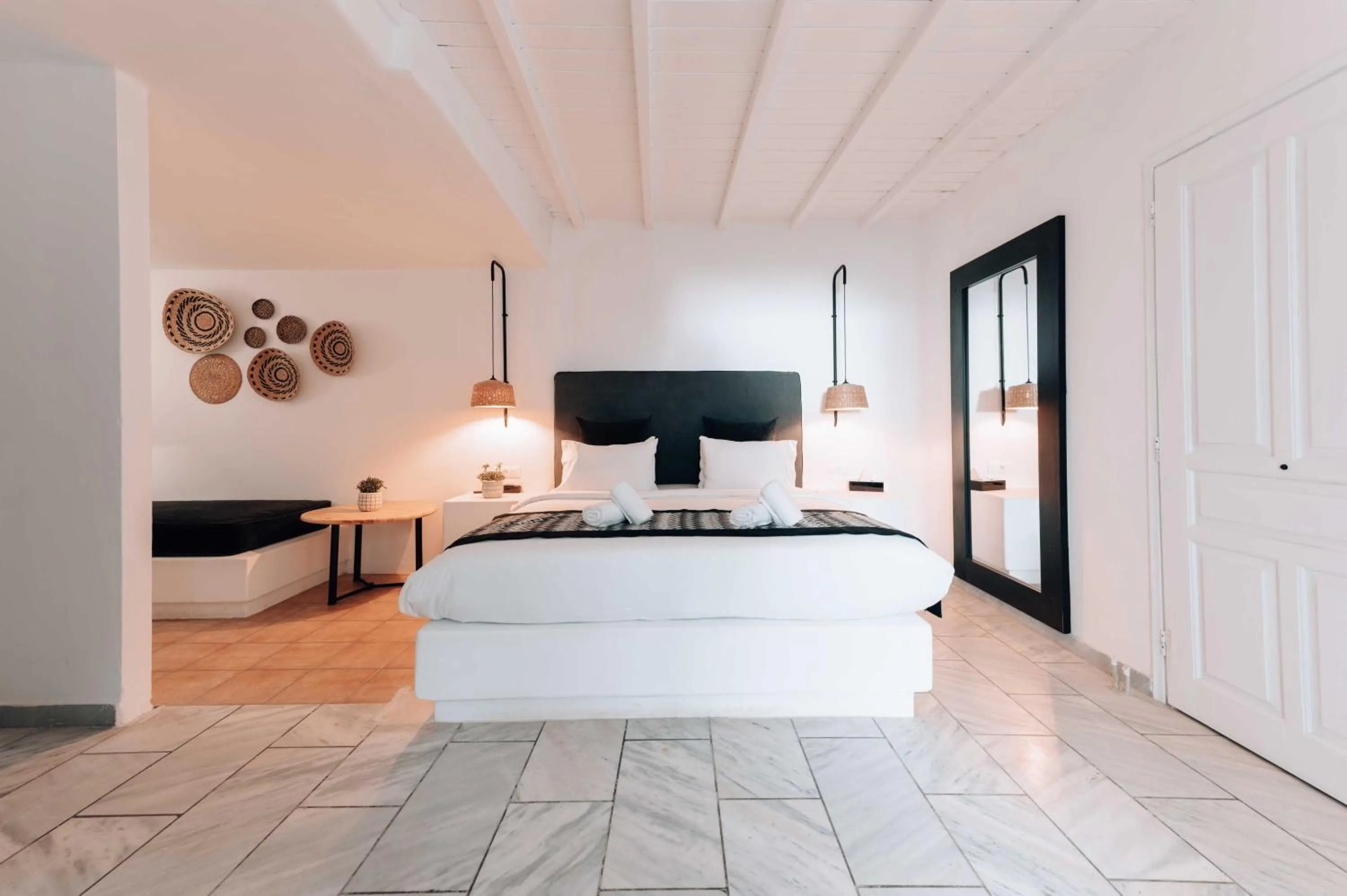 Bedroom, Bed in Mr & Mrs White Mykonos