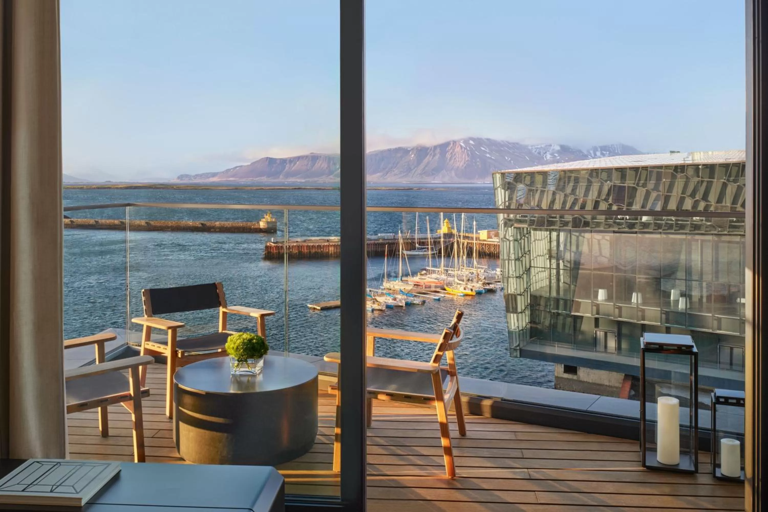 Photo of the whole room in The Reykjavik EDITION