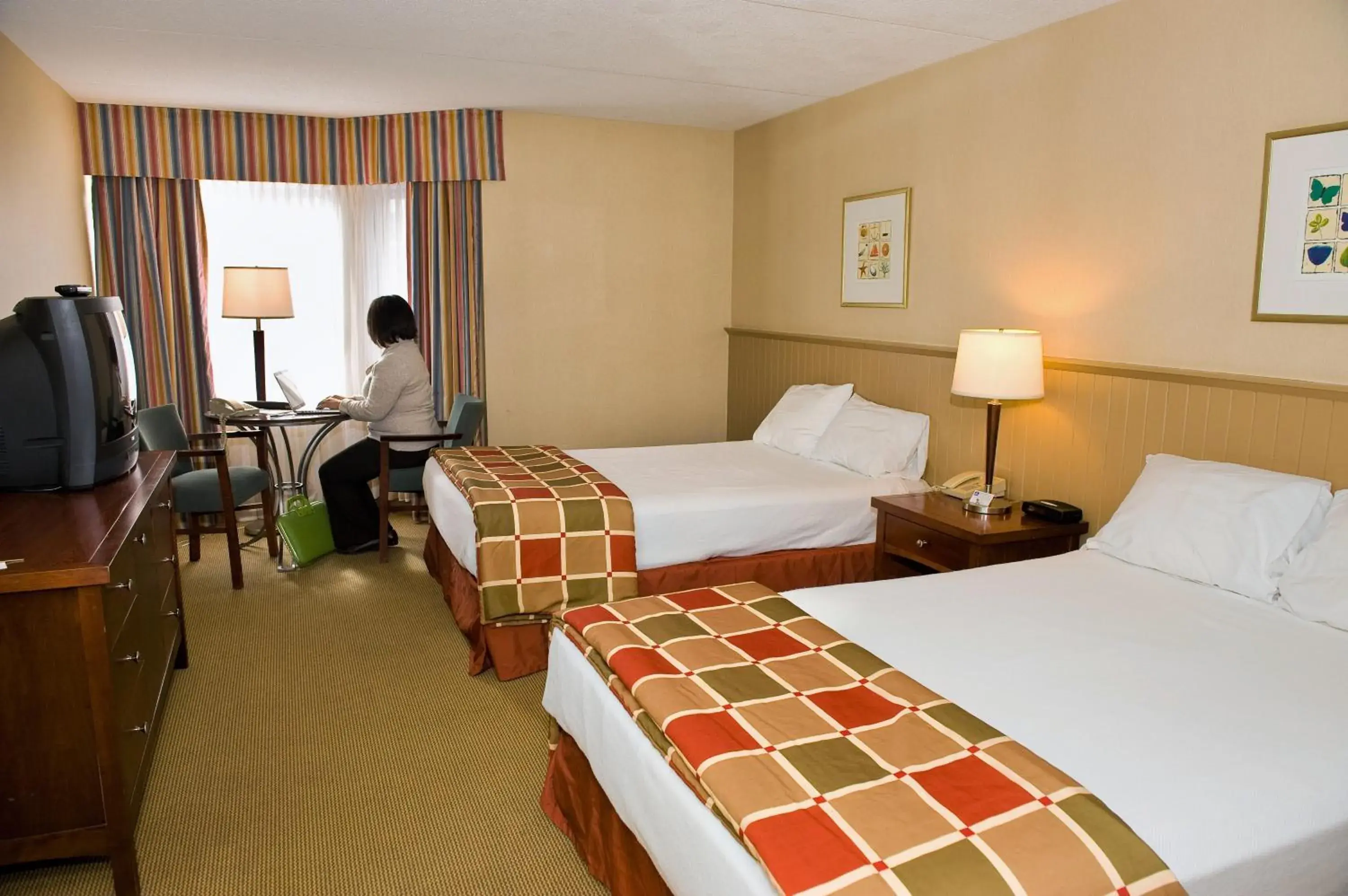 Photo of the whole room, Bed in Charlottetown Inn & Conference Centre