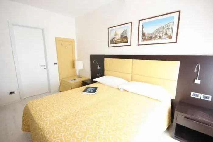 Photo of the whole room, Bed in Hotel La Pergola di Venezia