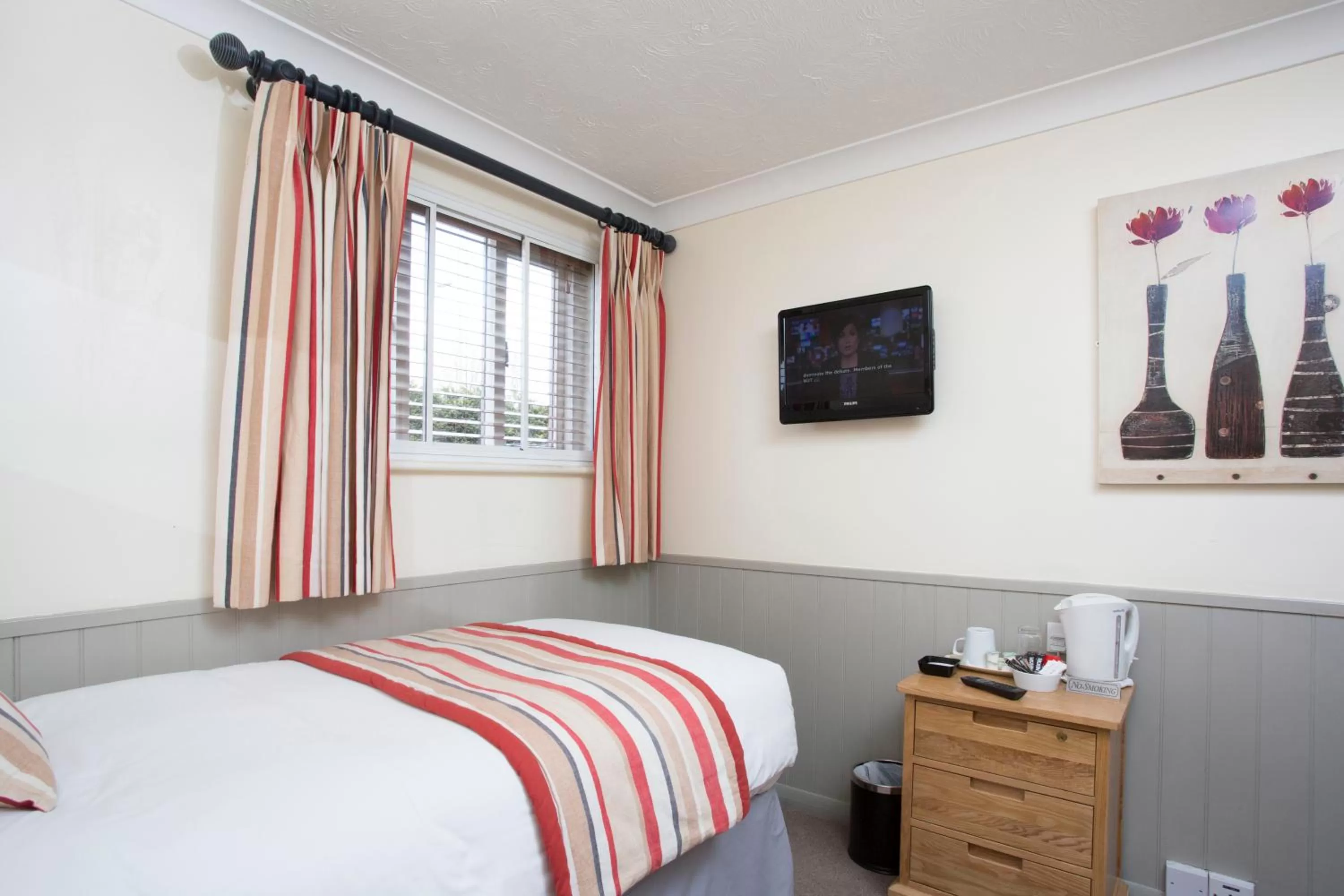 Bedroom, Bed in Breckland Lodge