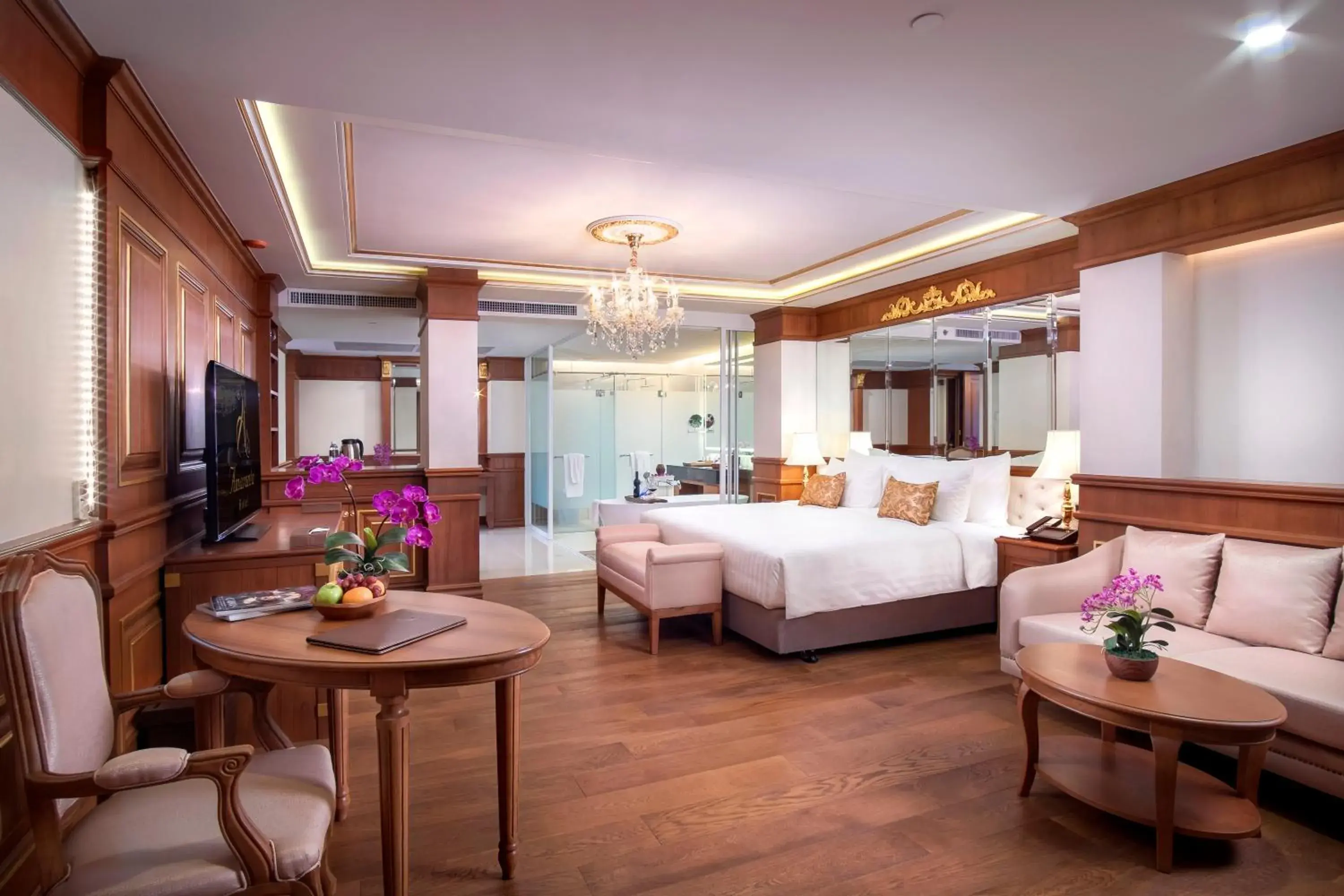 Photo of the whole room, Seating Area in Amaranta Hotel - SHA Plus