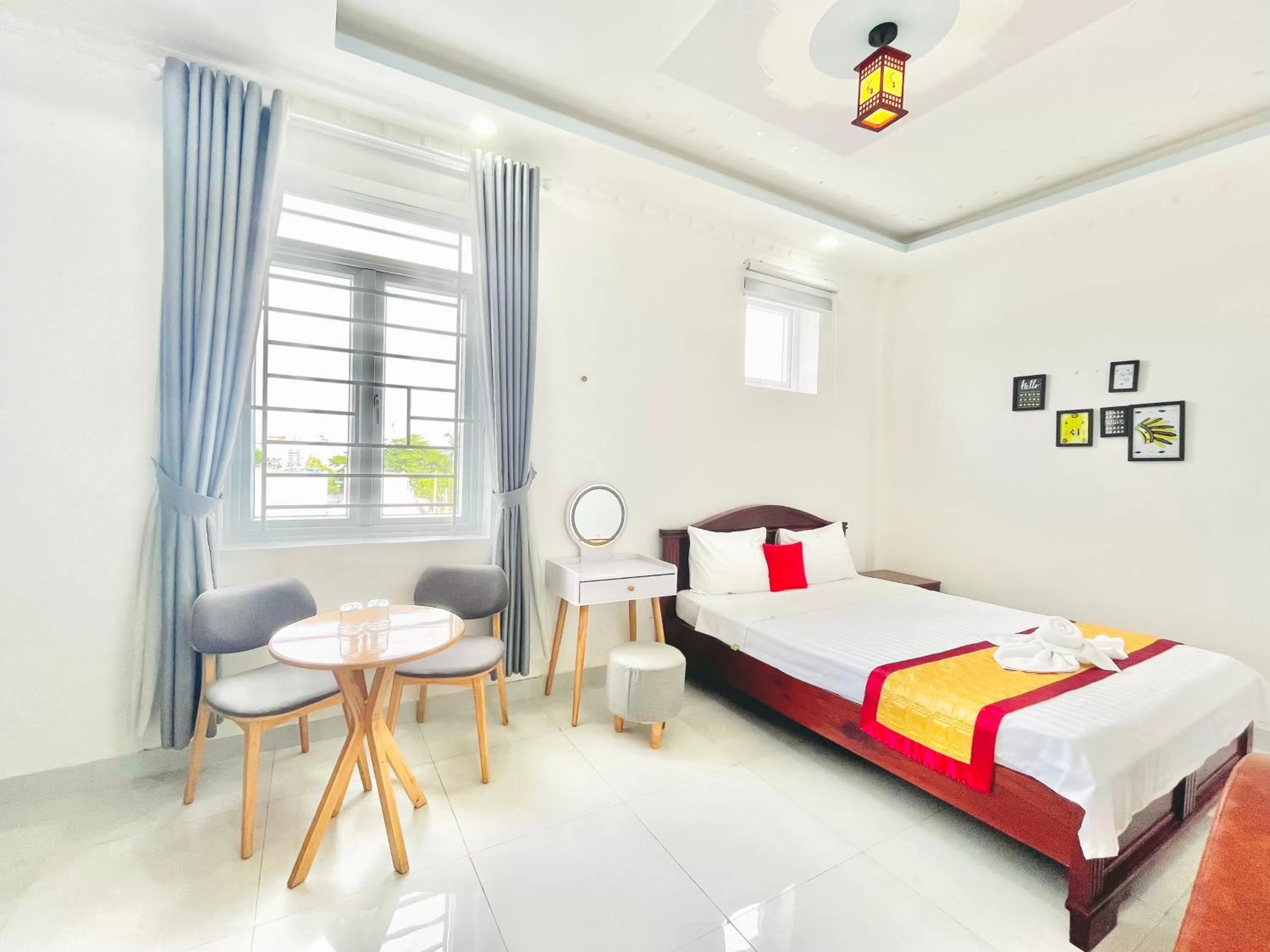 Bed in Luxury Vườn Lài Hotel