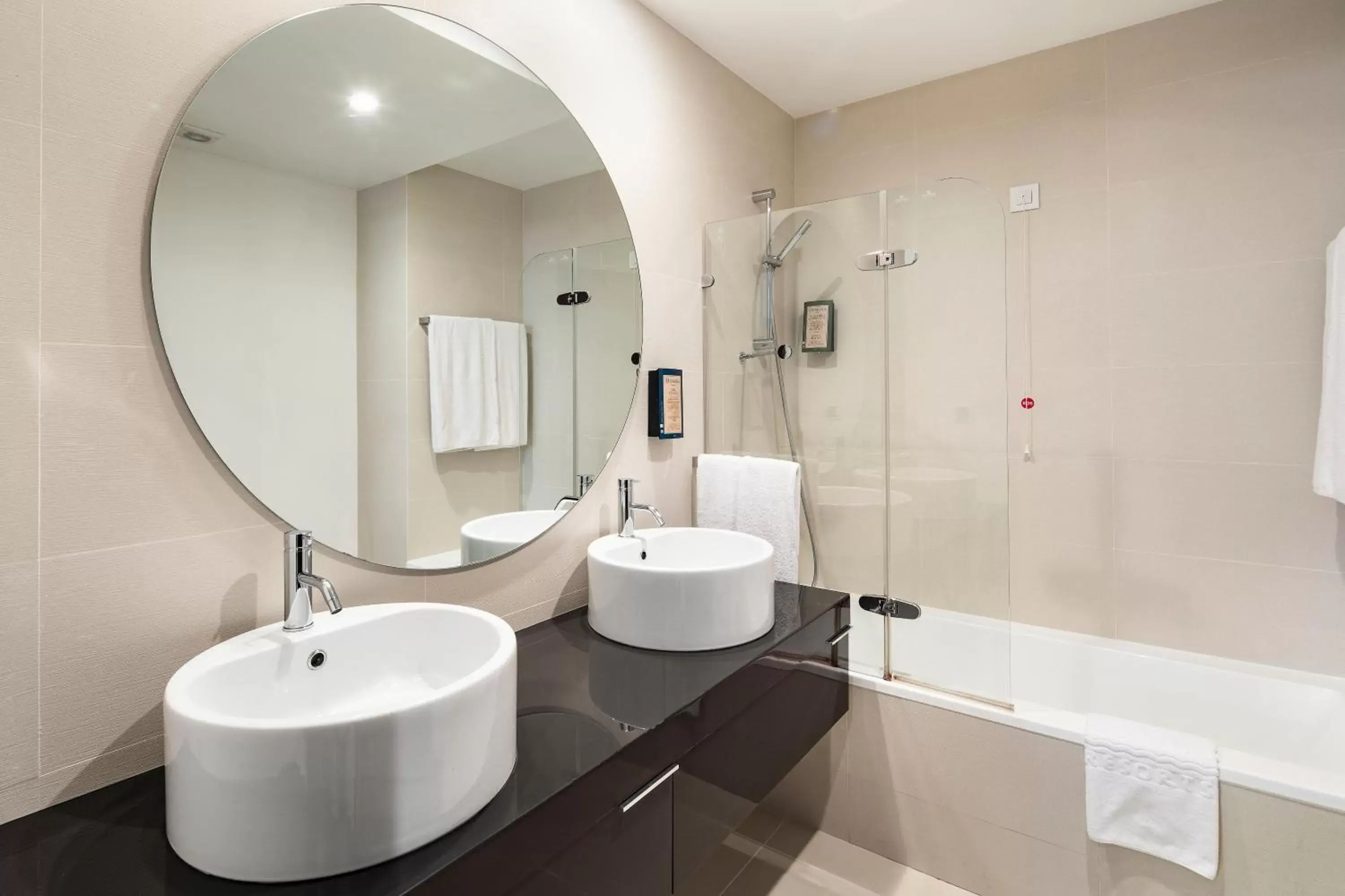 Bathroom in Belmar Spa & Beach Resort