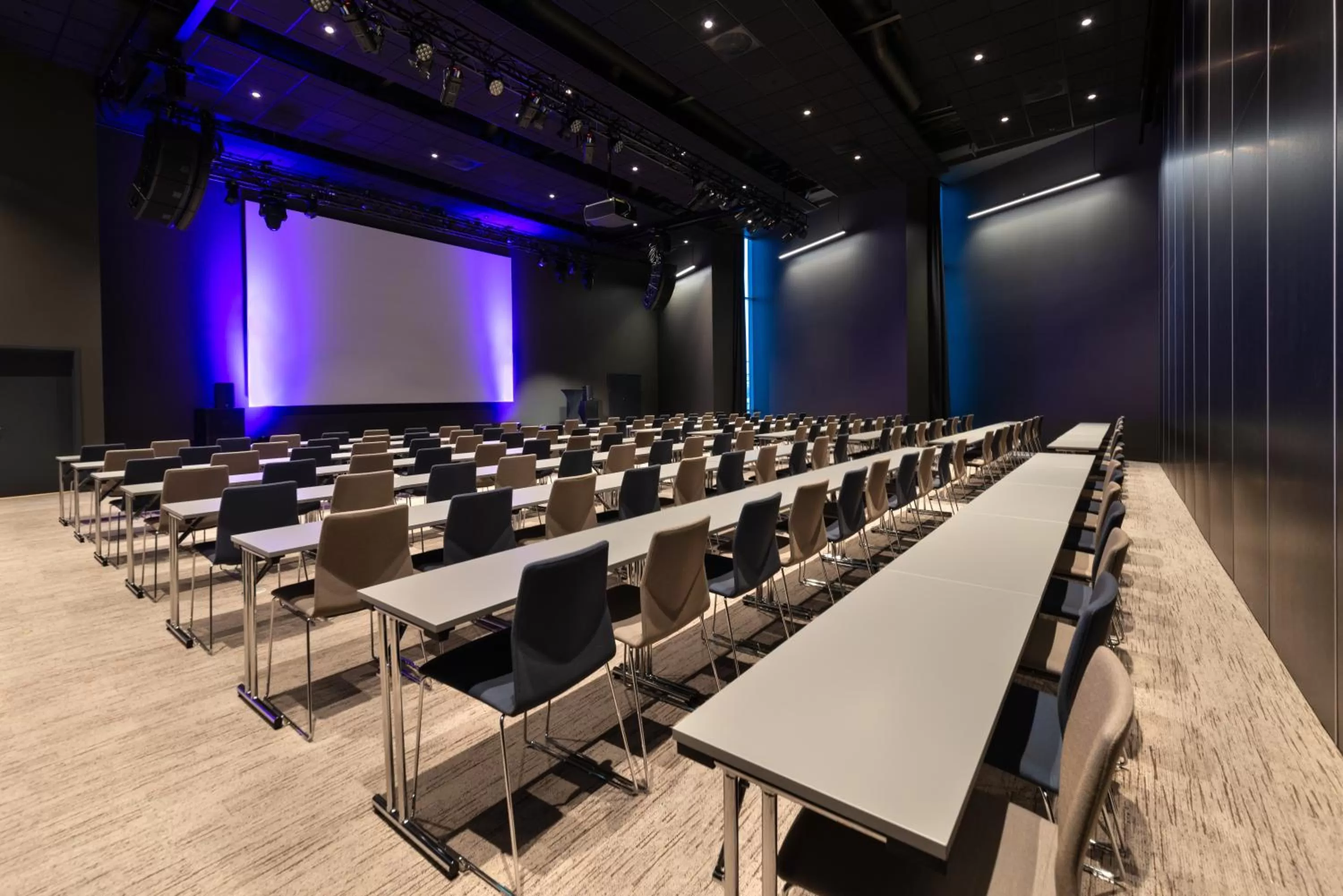 Business facilities in Quality Hotel River Station