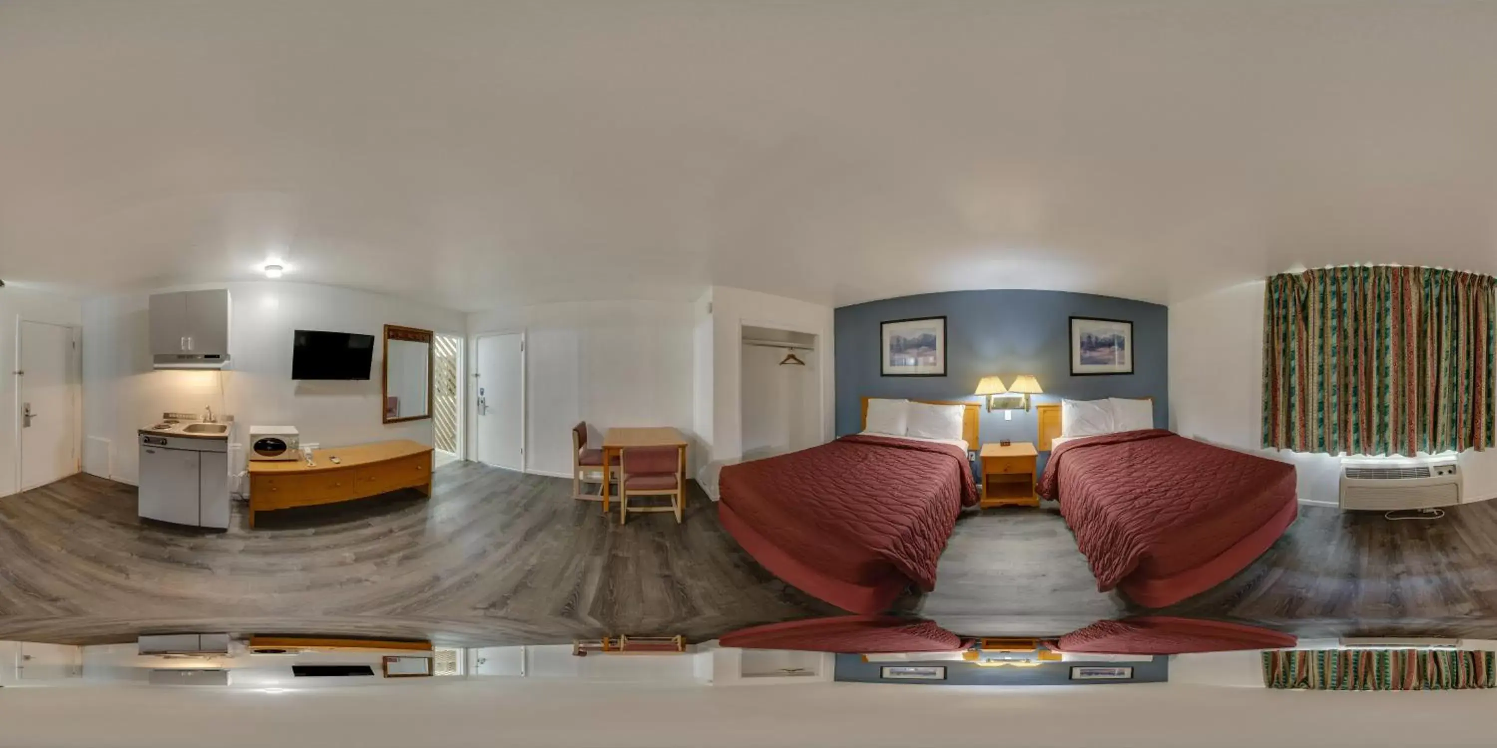 Photo of the whole room, Seating Area in Rodeway Inn & Suites Sidney Historic Downtown I-80