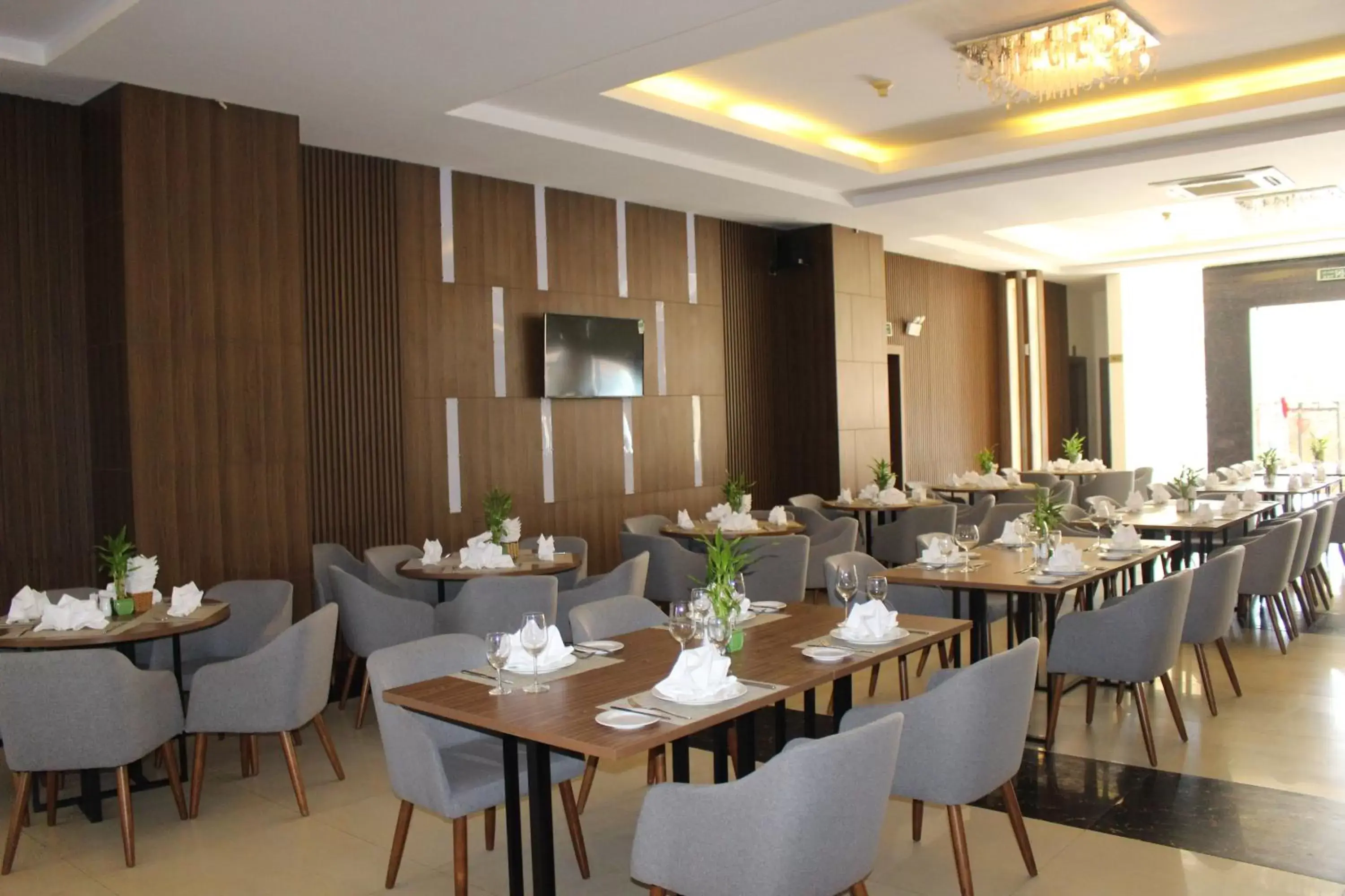 Restaurant/Places to Eat in Muong Thanh Quy Nhon Hotel