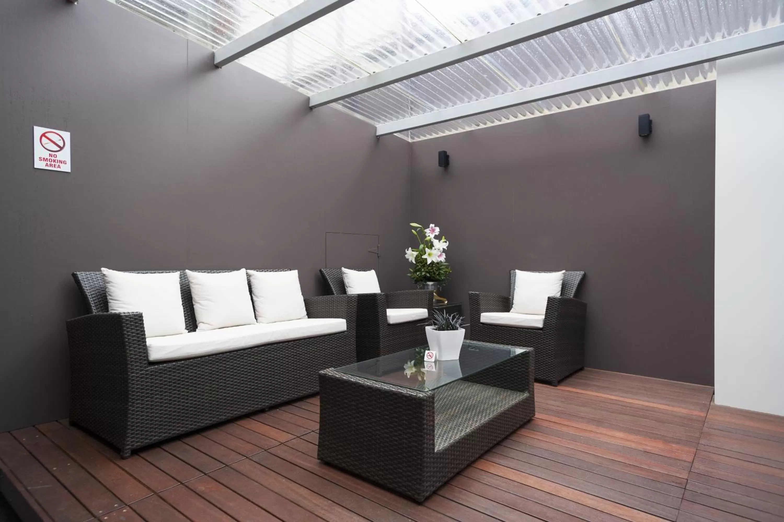 Balcony/Terrace in 315 Euro Motel and Serviced Apartments