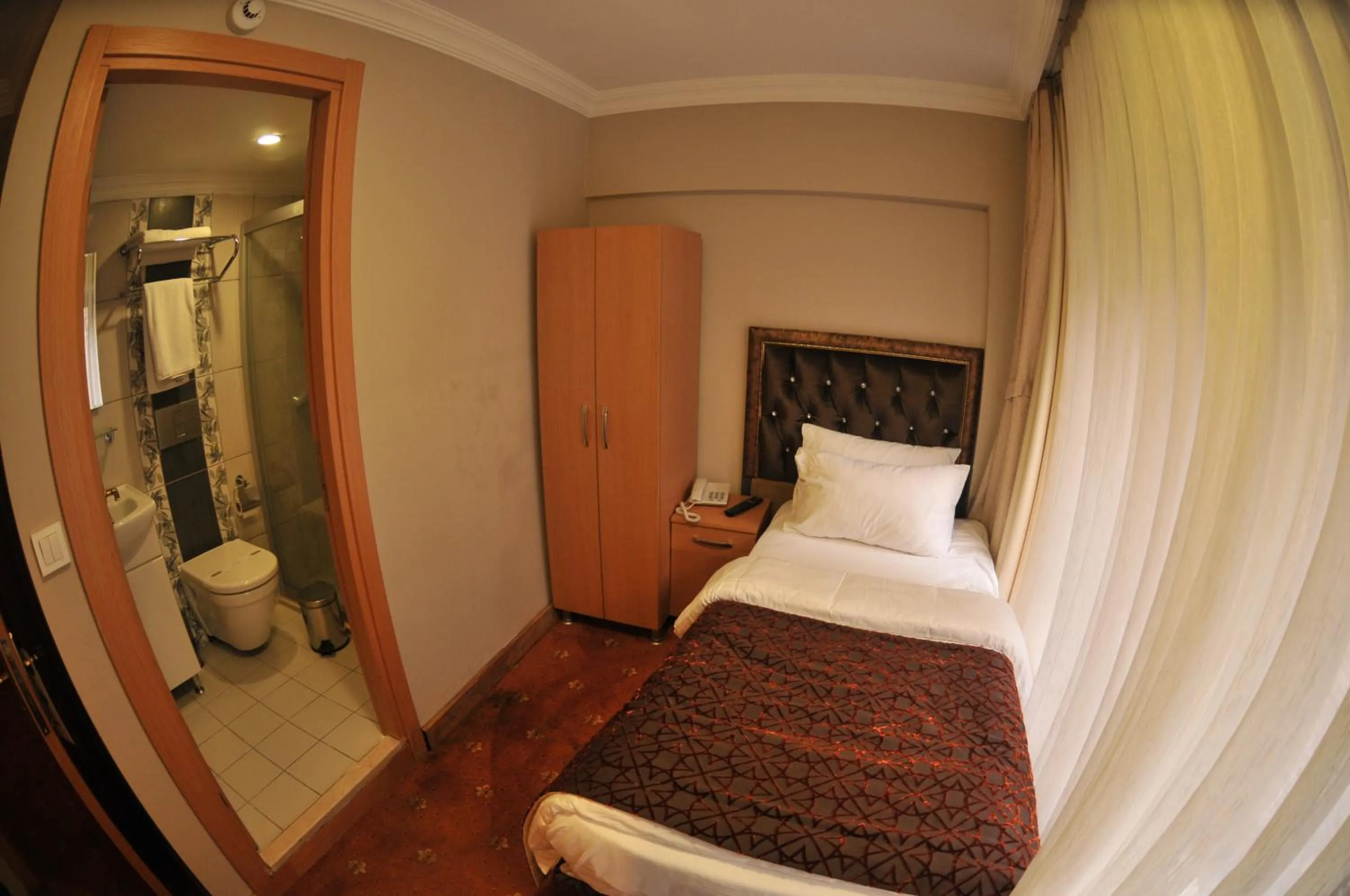 Photo of the whole room in Palace Point Hotel