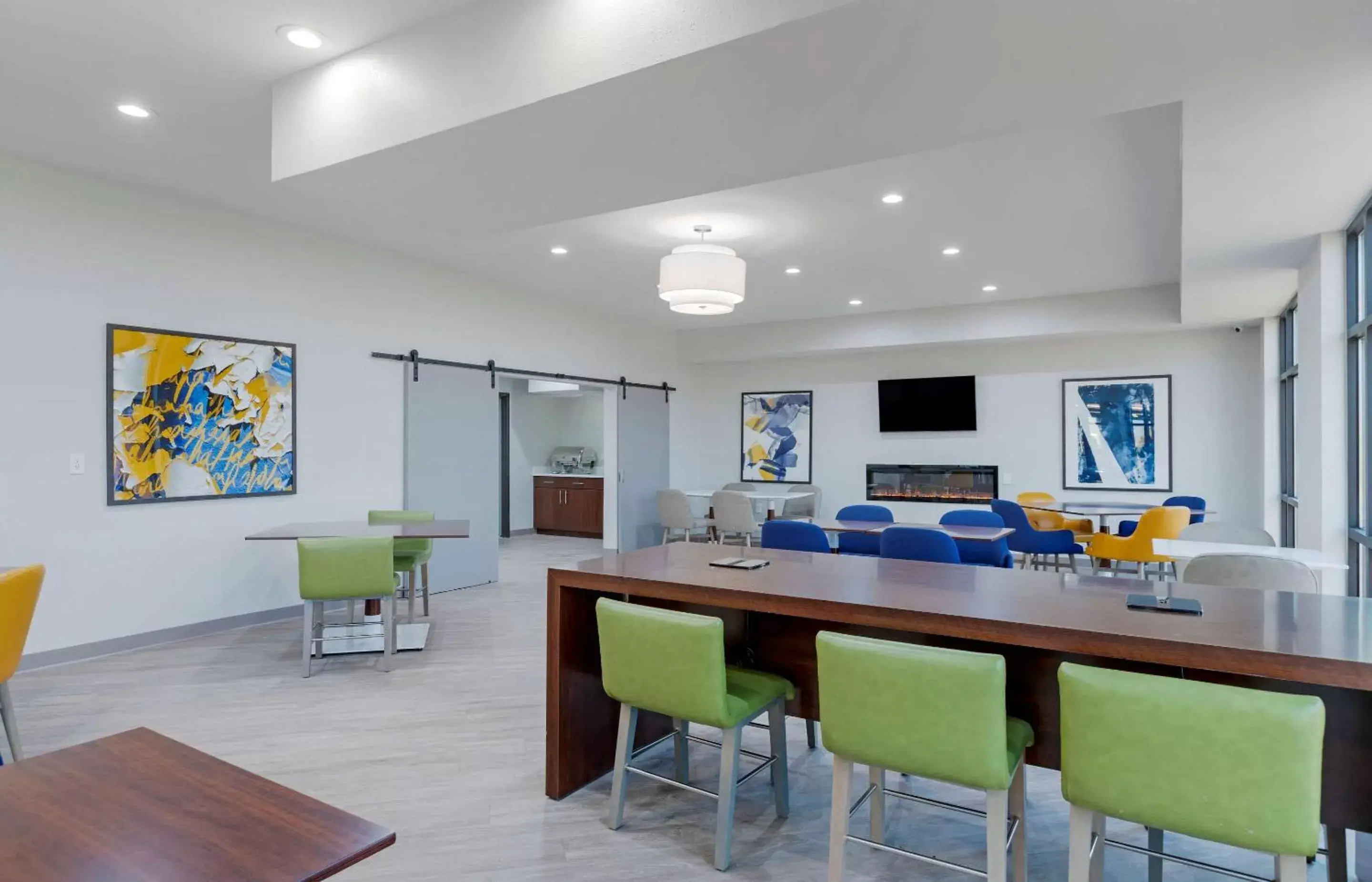 Breakfast in Comfort Inn Detroit - Troy Breakfast in Comfort Inn Detroit - Troy