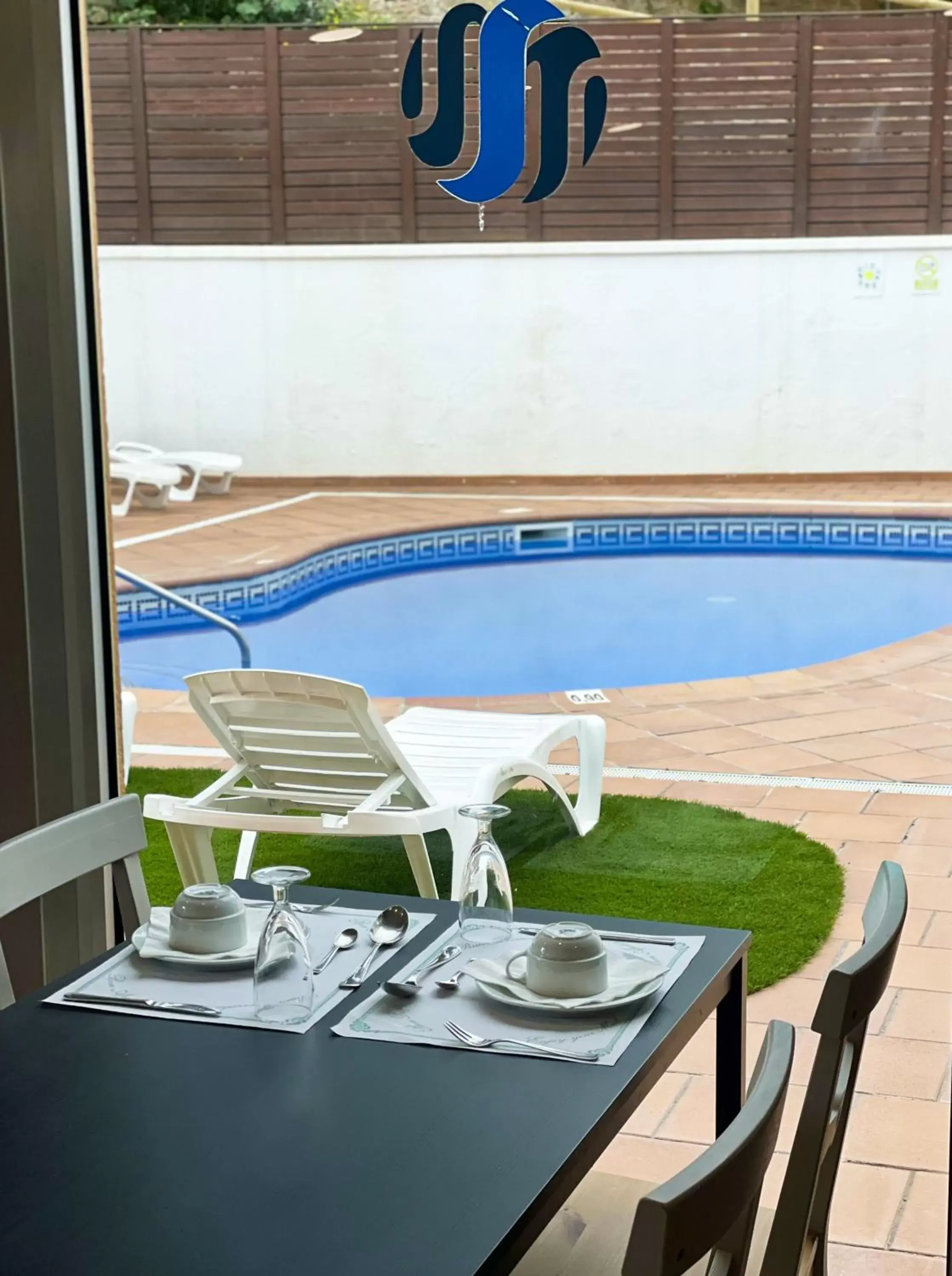 Swimming pool, Restaurant/Places to Eat in Hotel Turissa