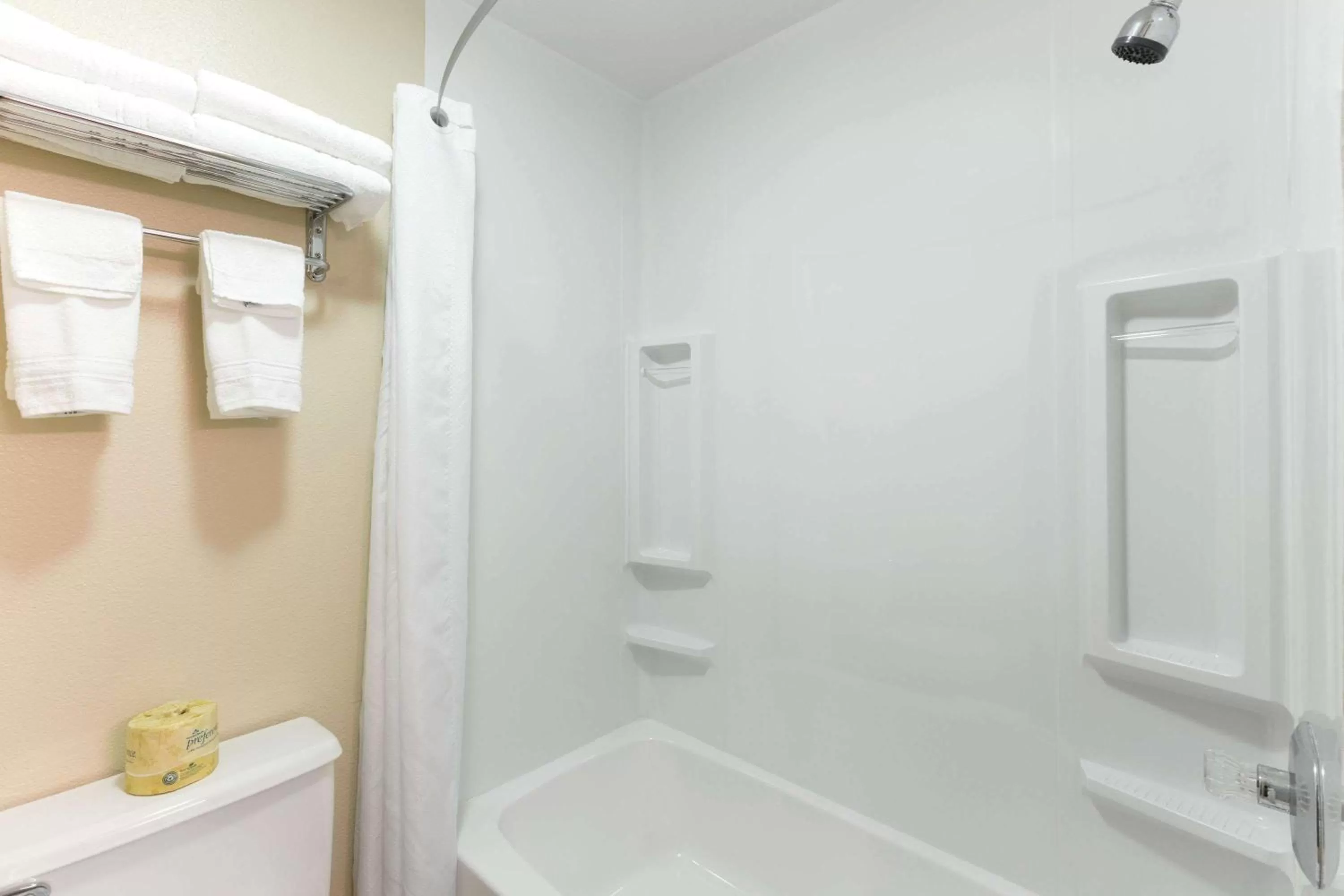 Bathroom in Super 8 by Wyndham Radcliff Ft. Knox Area