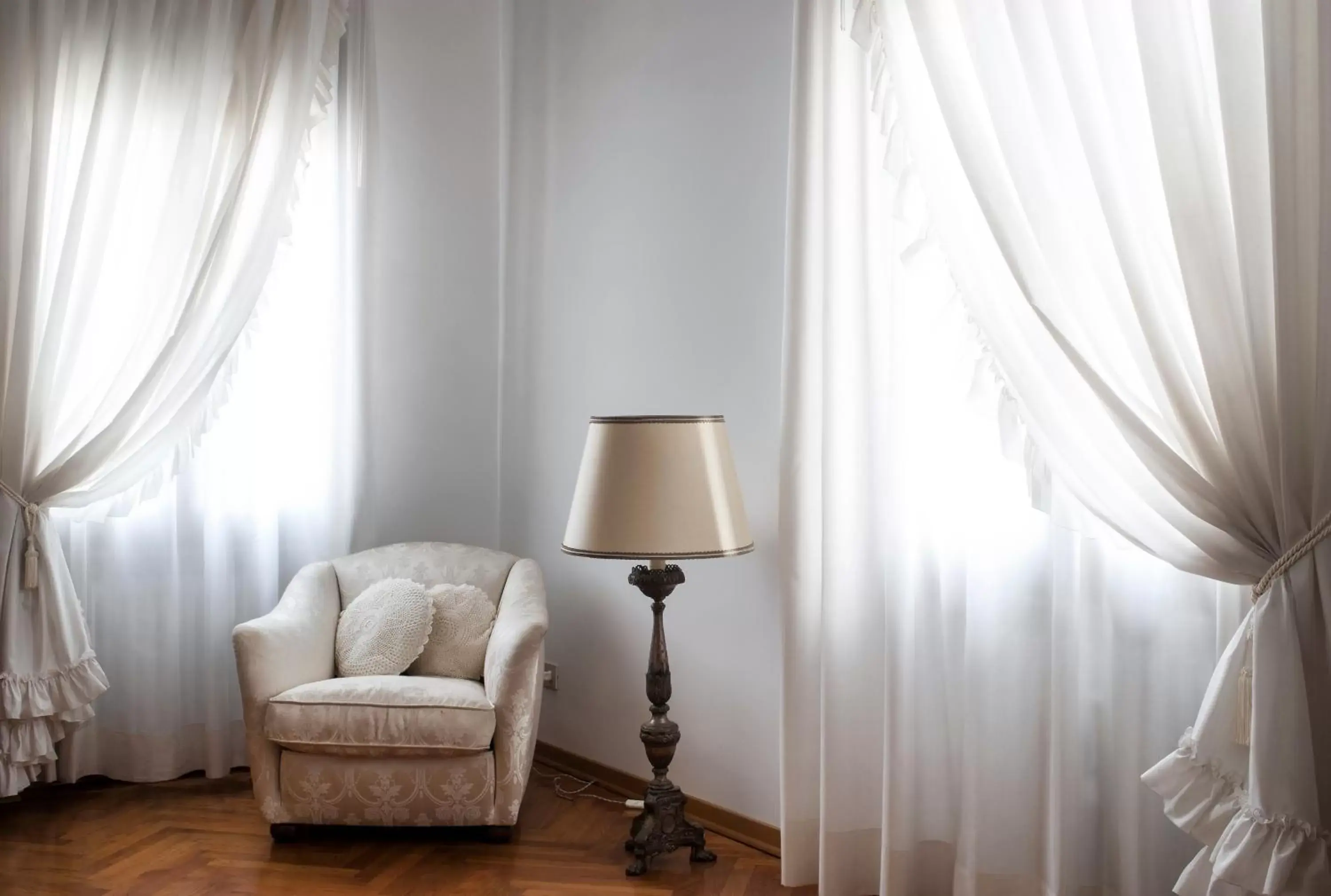 Bedroom, Seating Area in Casa Lunia Guesthouse