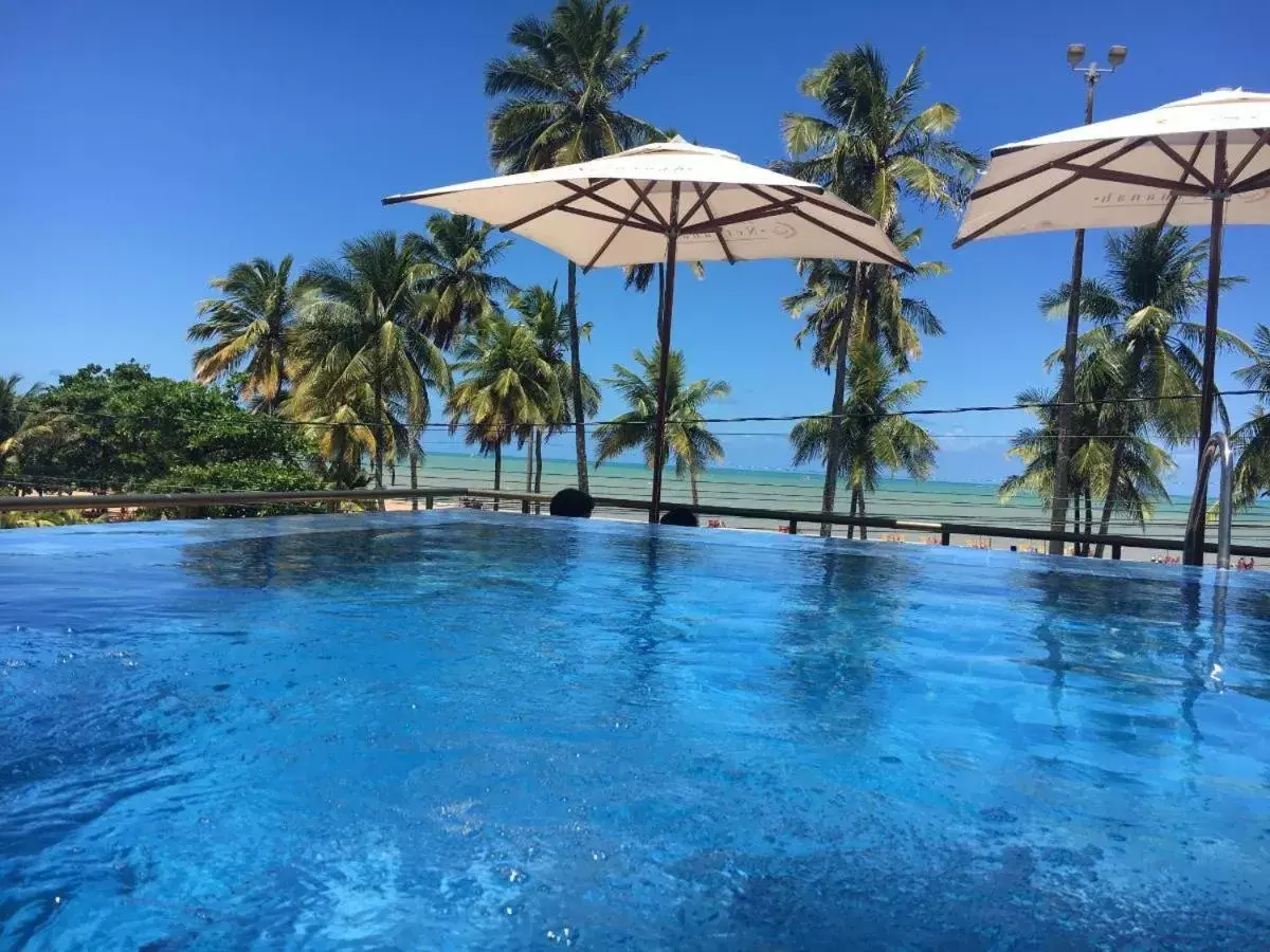 Swimming Pool in Netuanah Praia Hotel