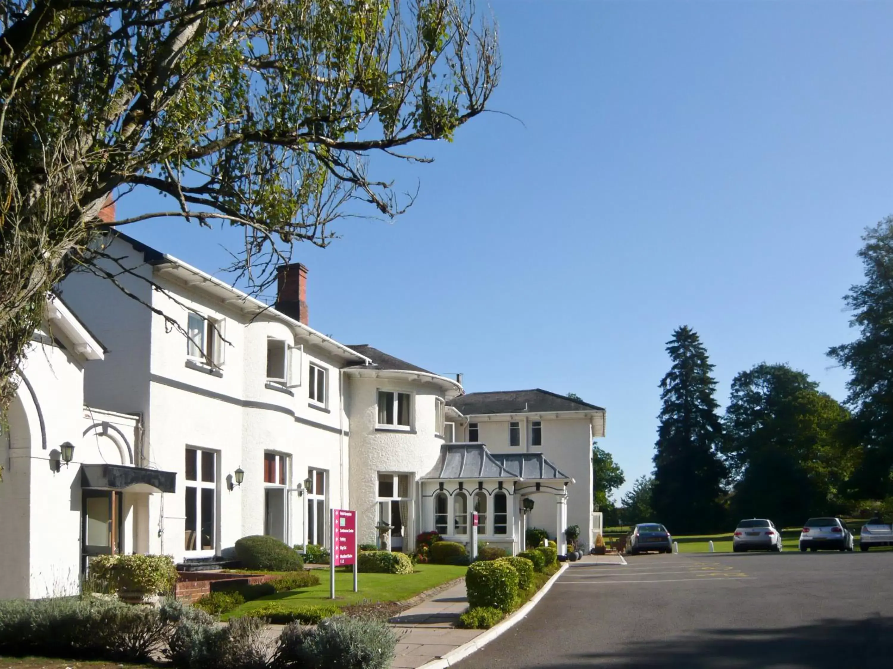 Facade/entrance, Property Building in Brandon Hall Hotel & Spa Warwickshire