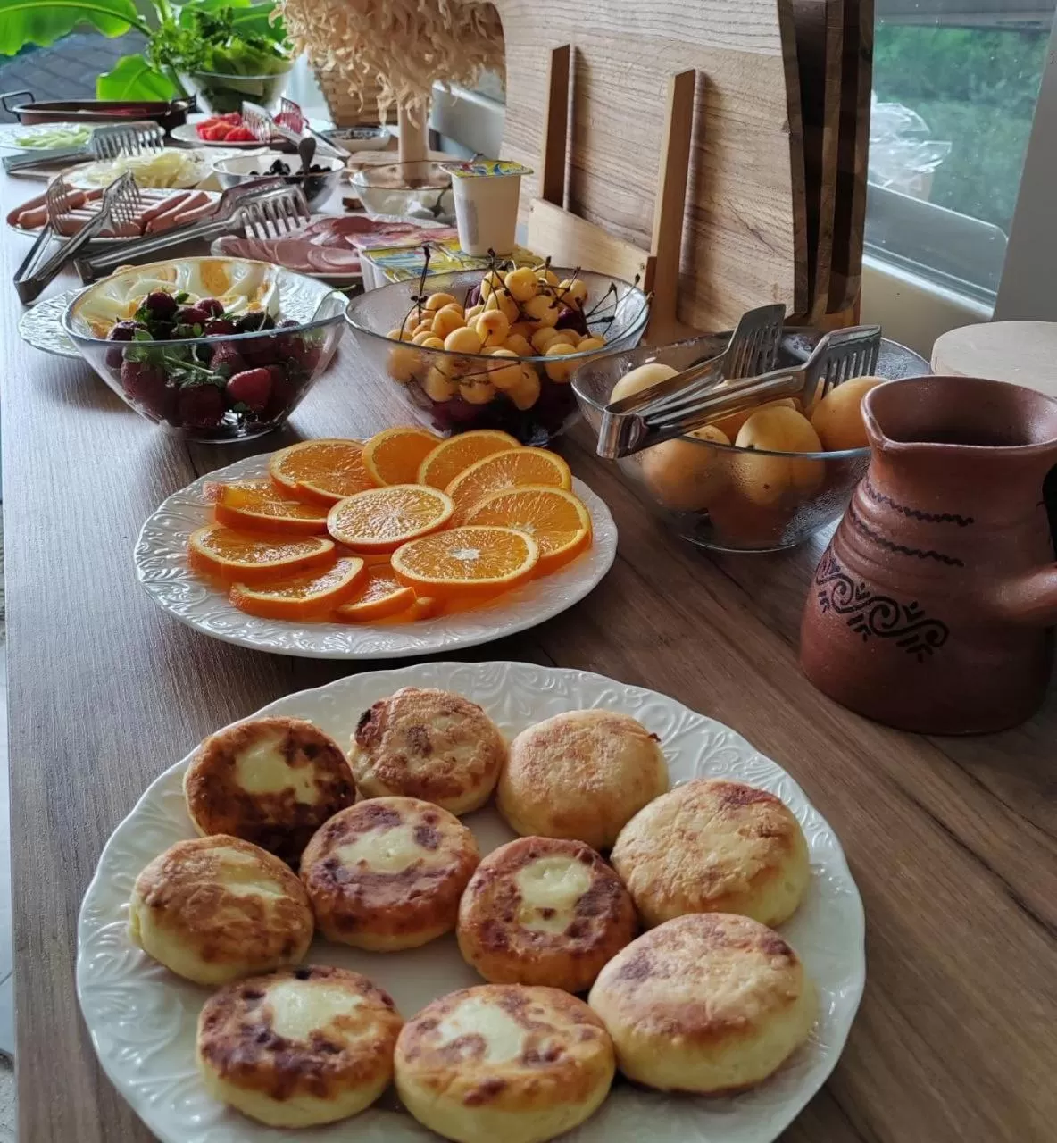 Buffet breakfast in TJ GARDENS