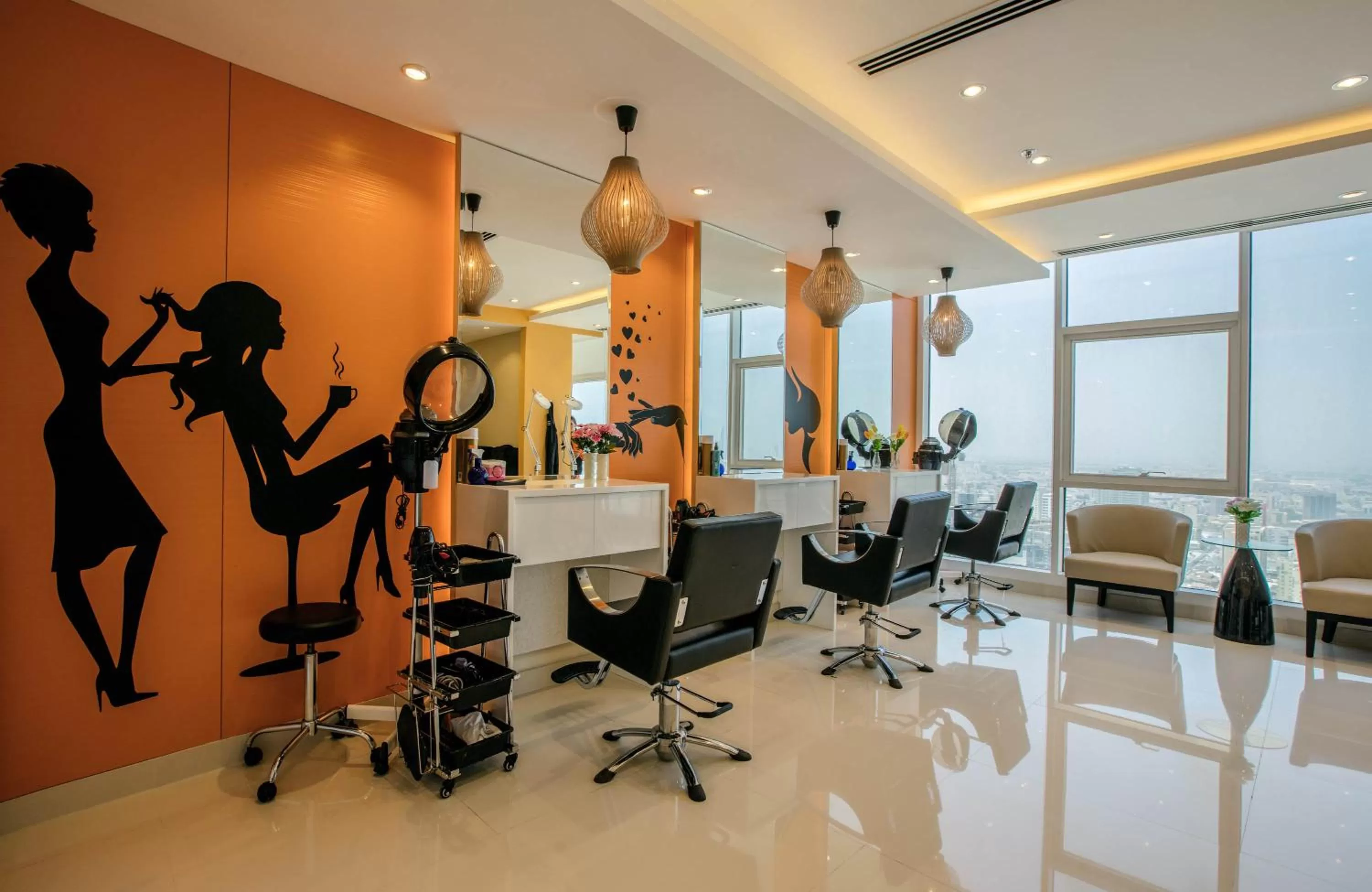 Massage in Orange Suites Hotel