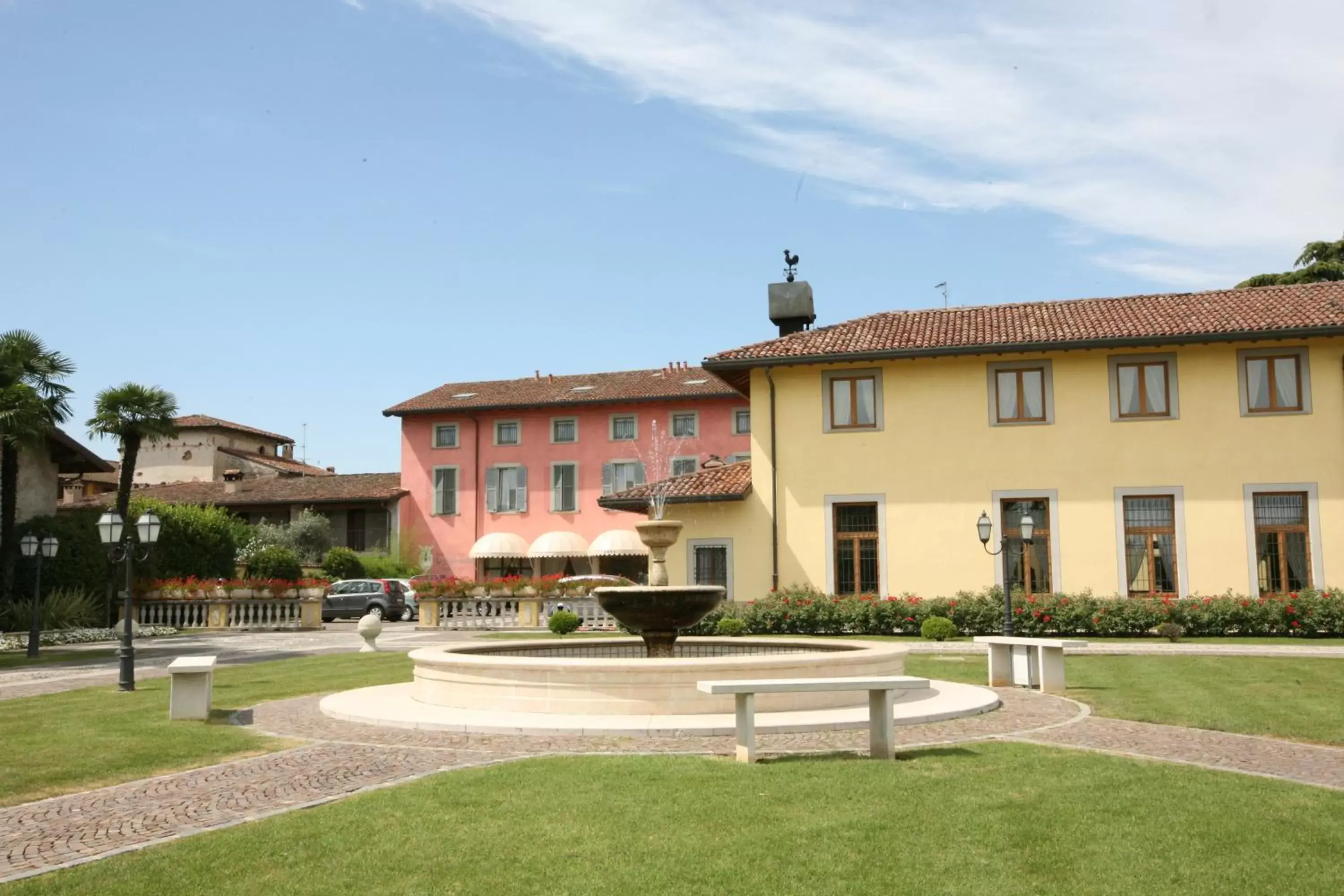 Property Building in Bes Hotel Bergamo La Muratella