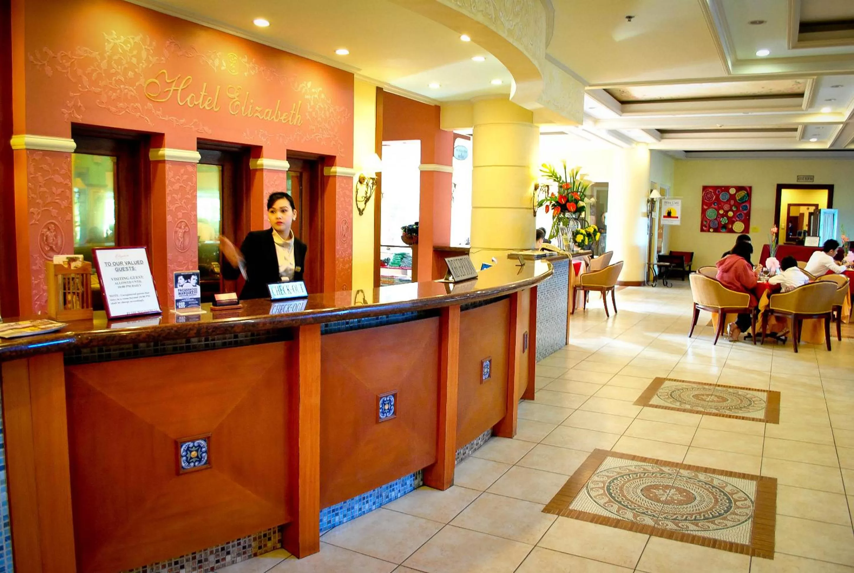 Lobby or reception in Hotel Elizabeth - Baguio