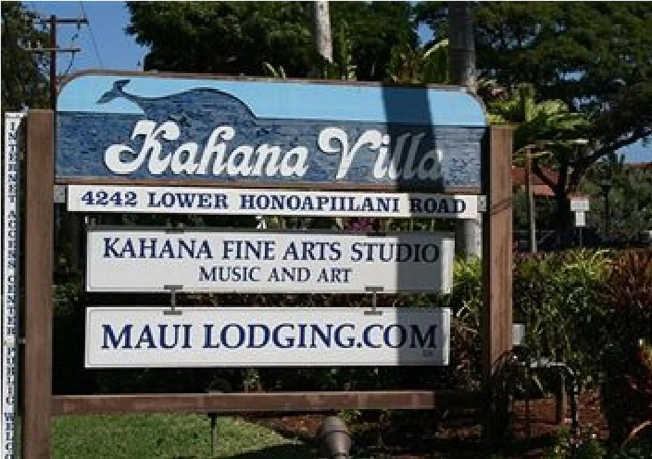 Logo/Certificate/Sign in Kahana Villa