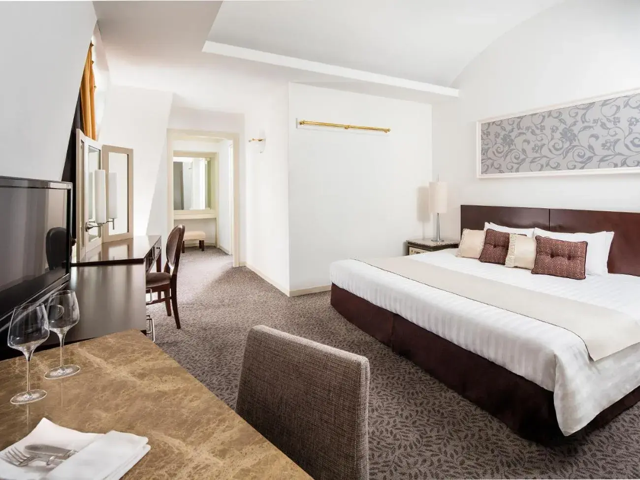 Suite - Non-Smoking in Hotel Francs Suite - Non-Smoking in Hotel Francs