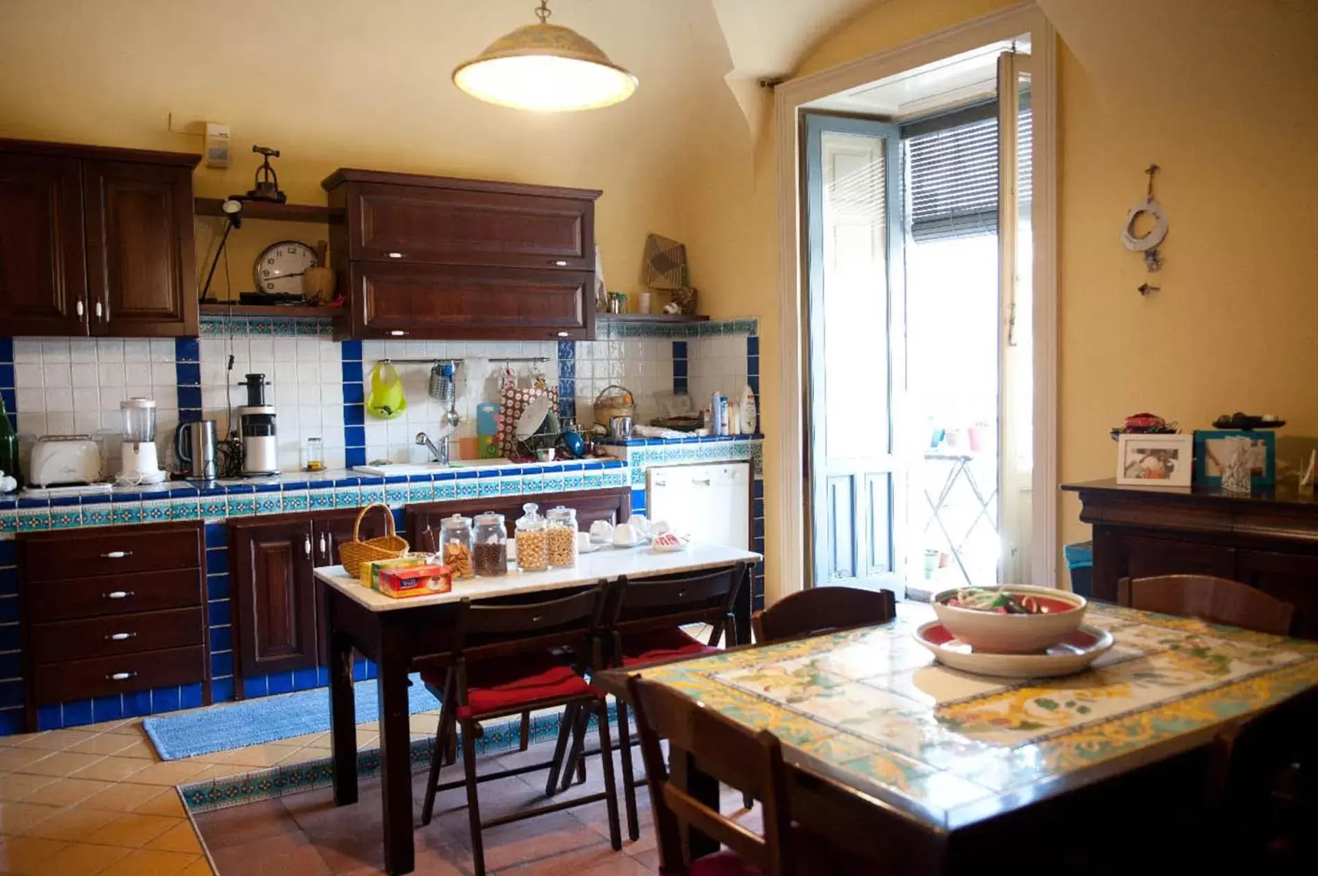 Breakfast, Kitchen/Kitchenette in Ivana B&B