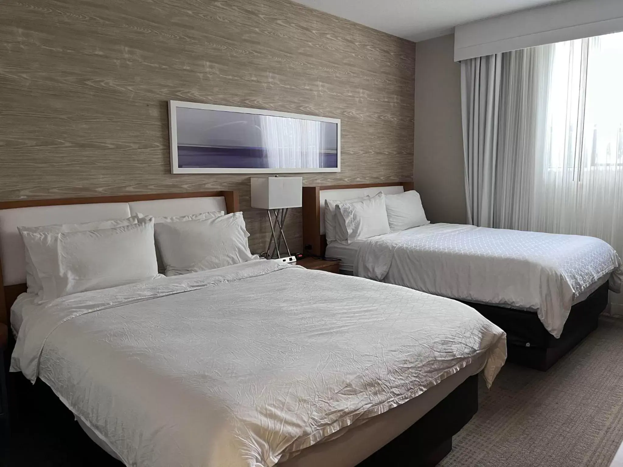 Photo of the whole room, Bed in Holiday Inn Express Kamloops, an IHG Hotel