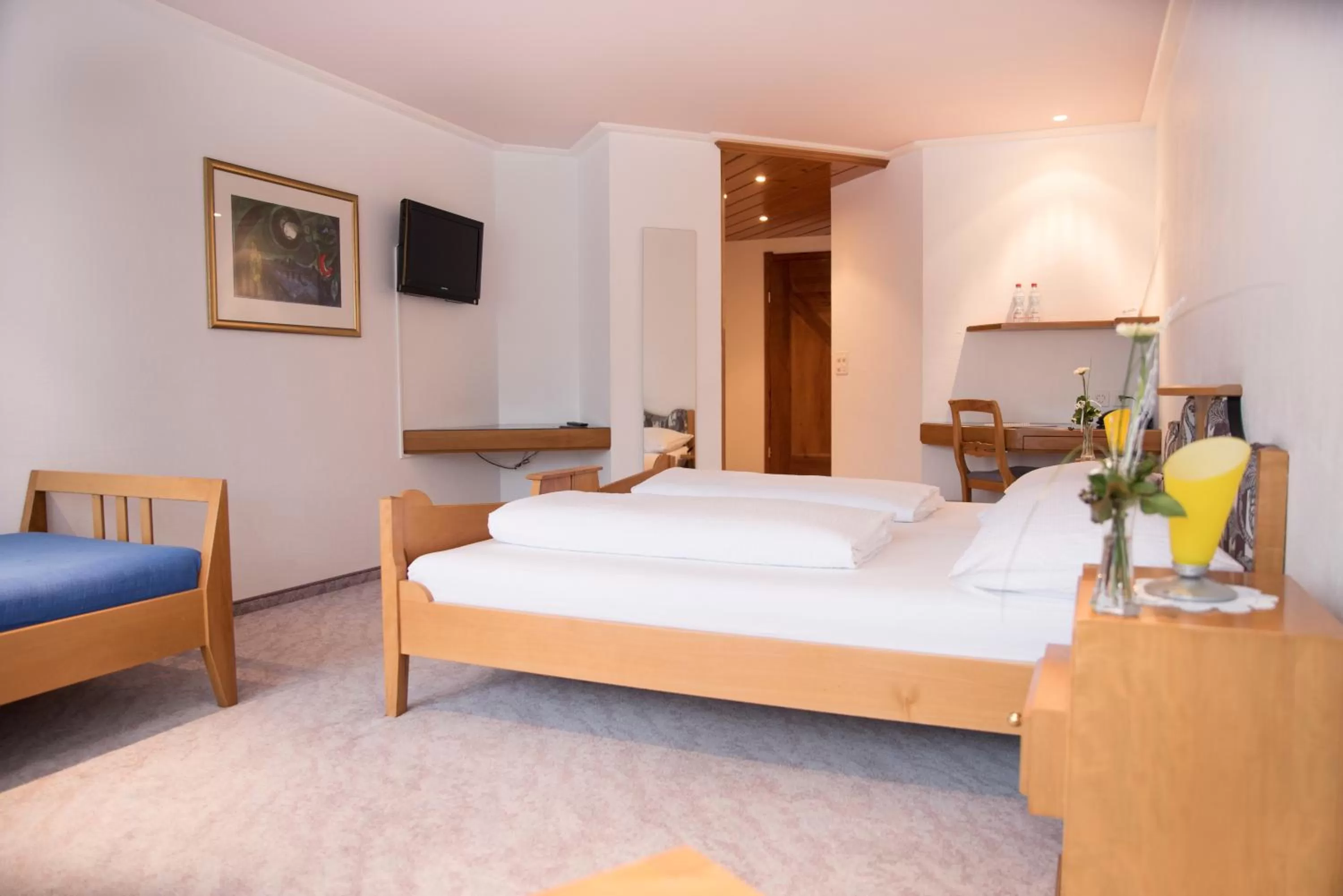 Bedroom, Bed in Hotel Toggenburgerhof