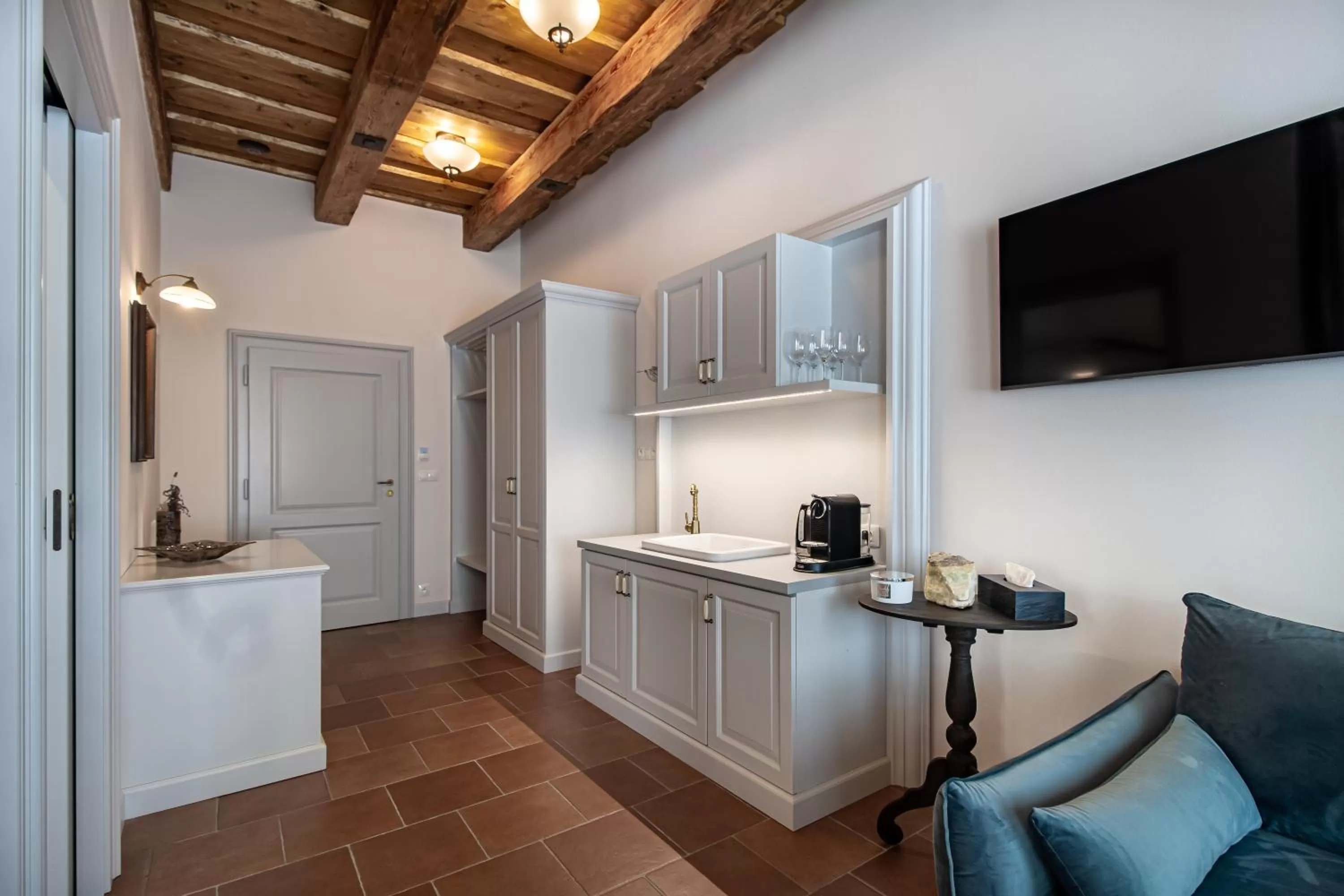 Kitchen or kitchenette in Apartmány Šupina